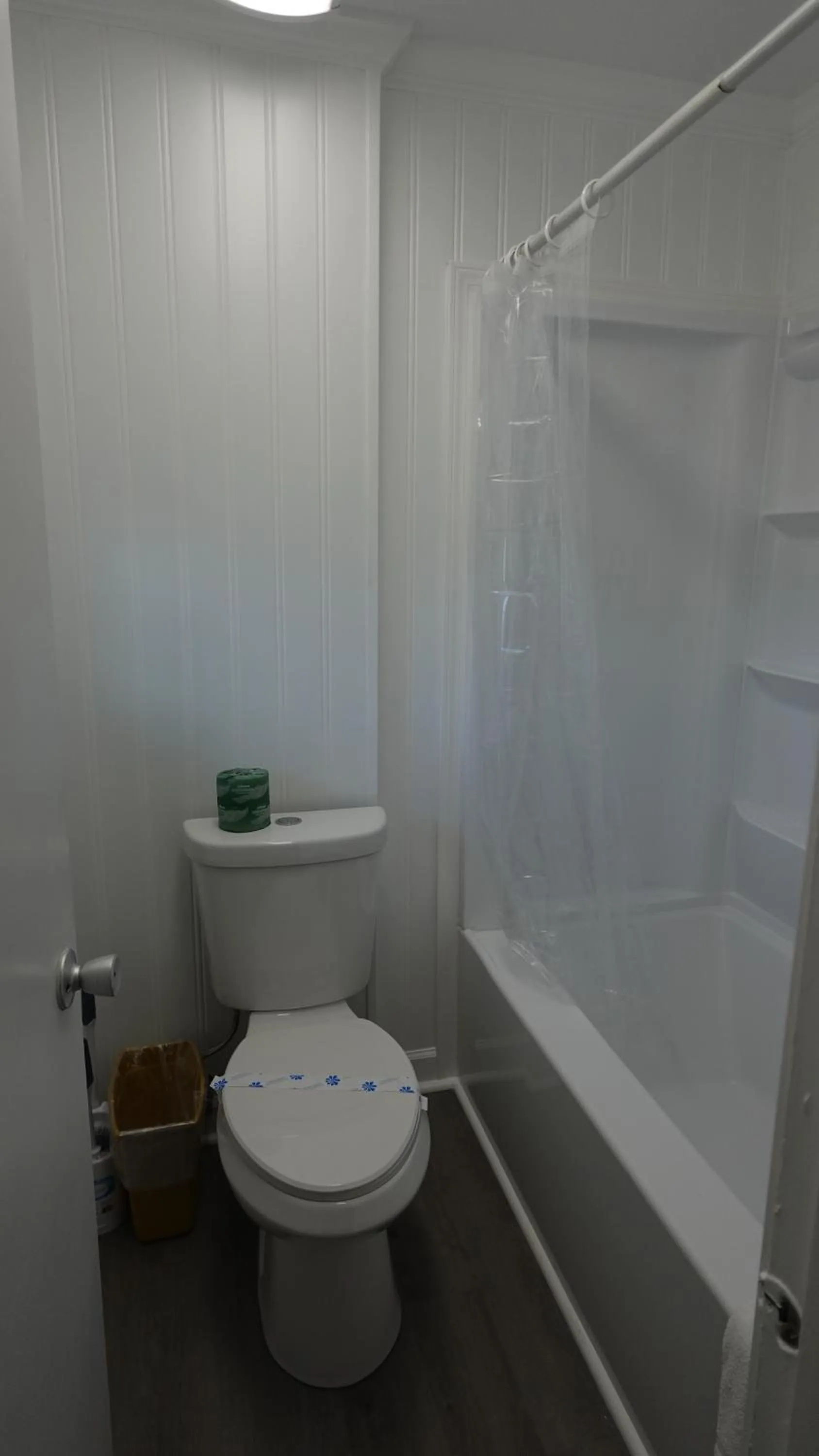 Shower in Sea Vista Motel