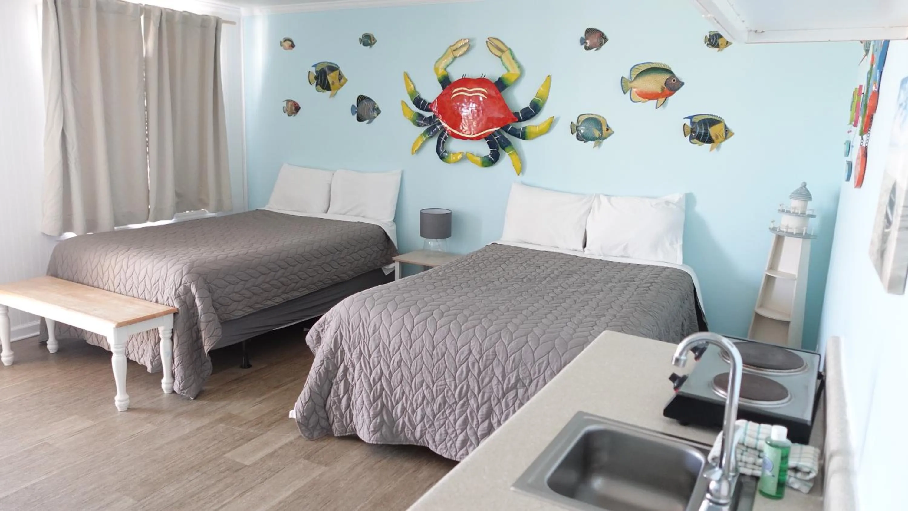 Bed in Sea Vista Motel