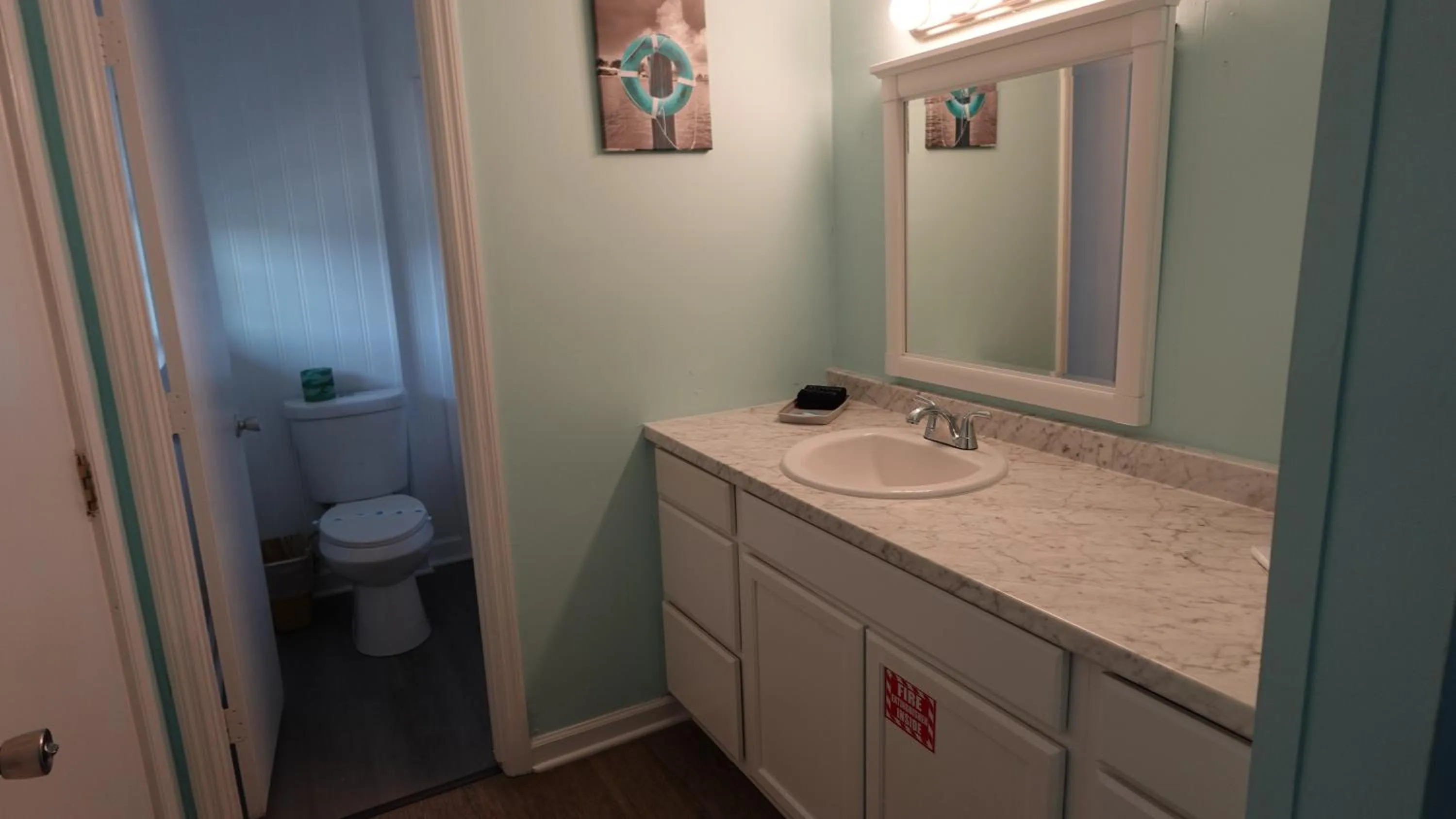 Toilet in Sea Vista Motel