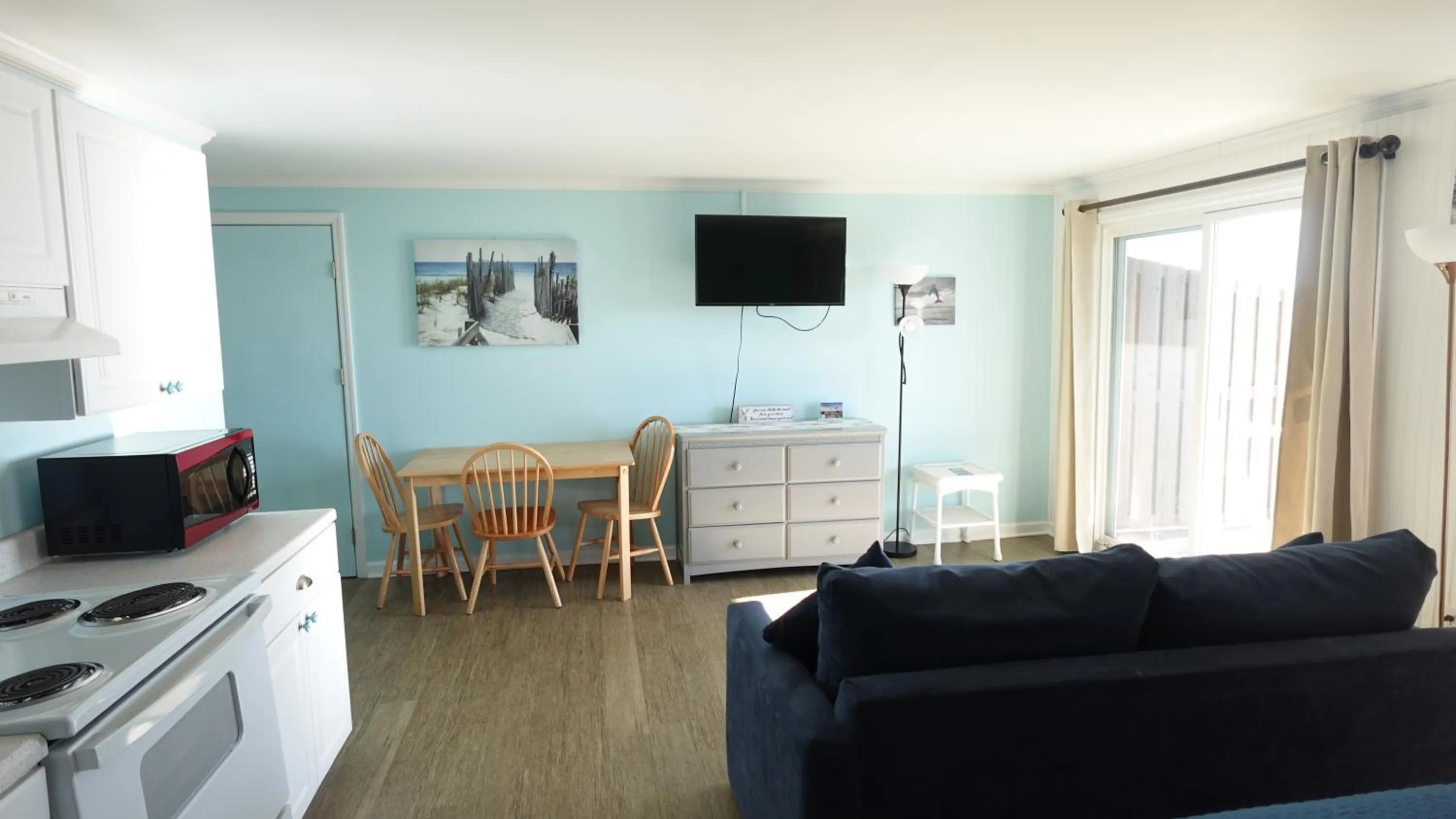 TV and multimedia in Sea Vista Motel