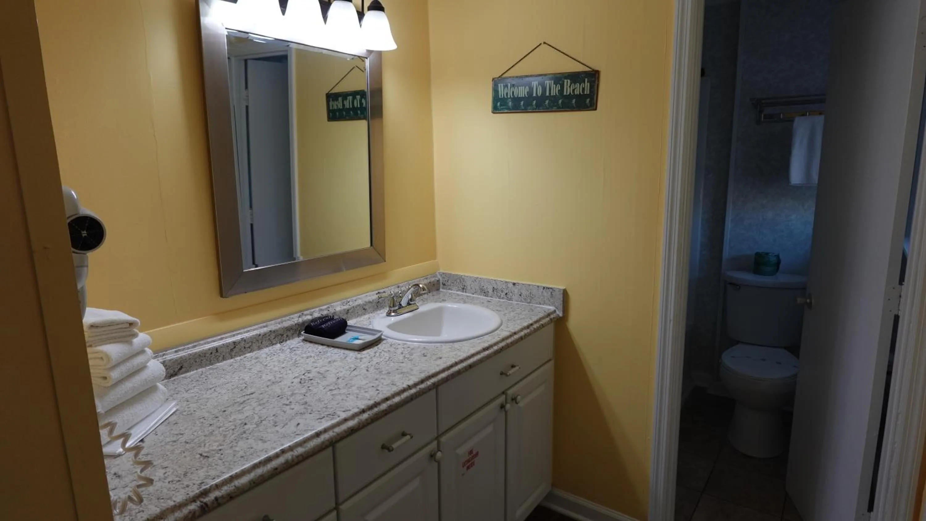 Bathroom in Sea Vista Motel