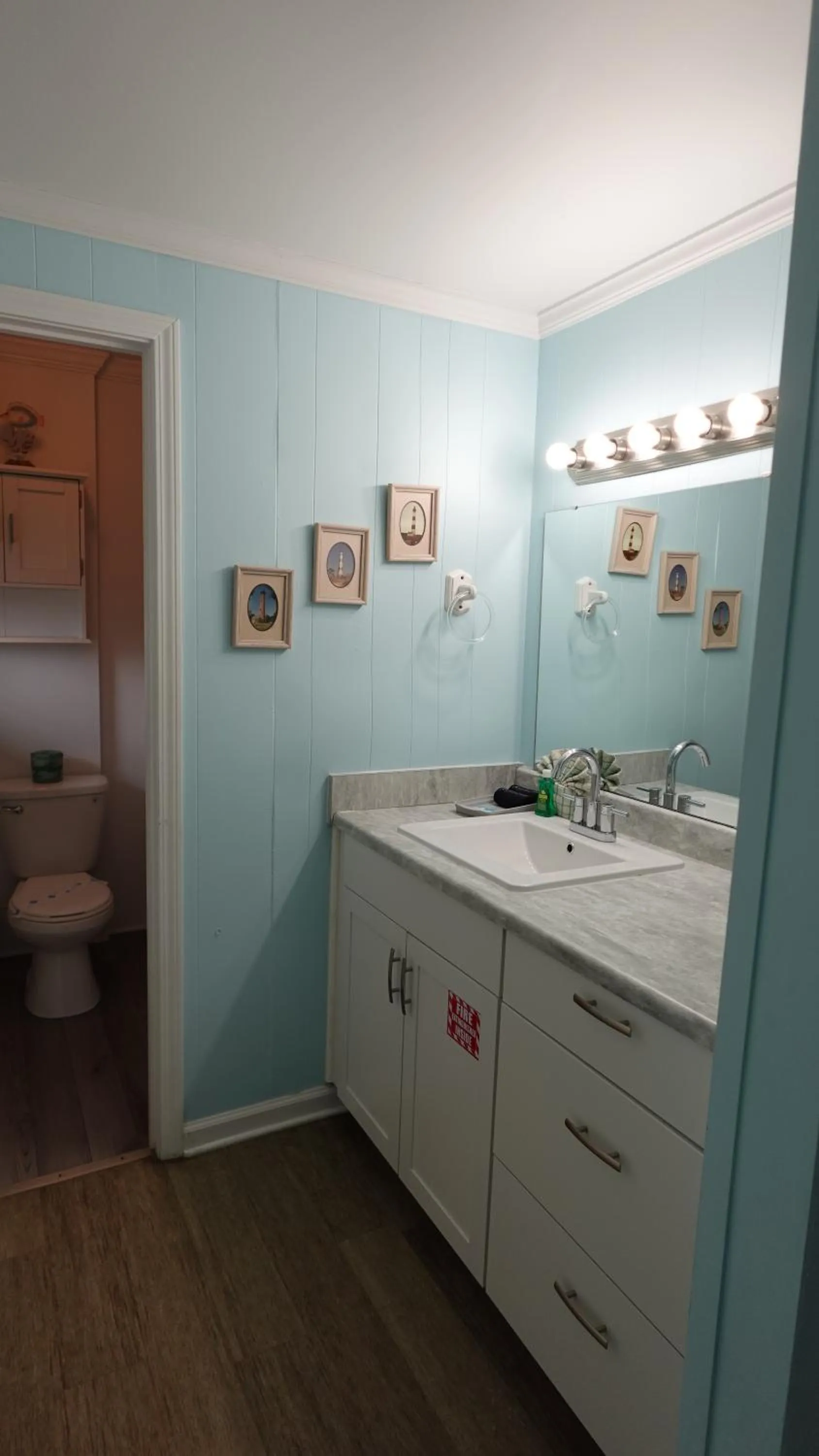 Bathroom in Sea Vista Motel