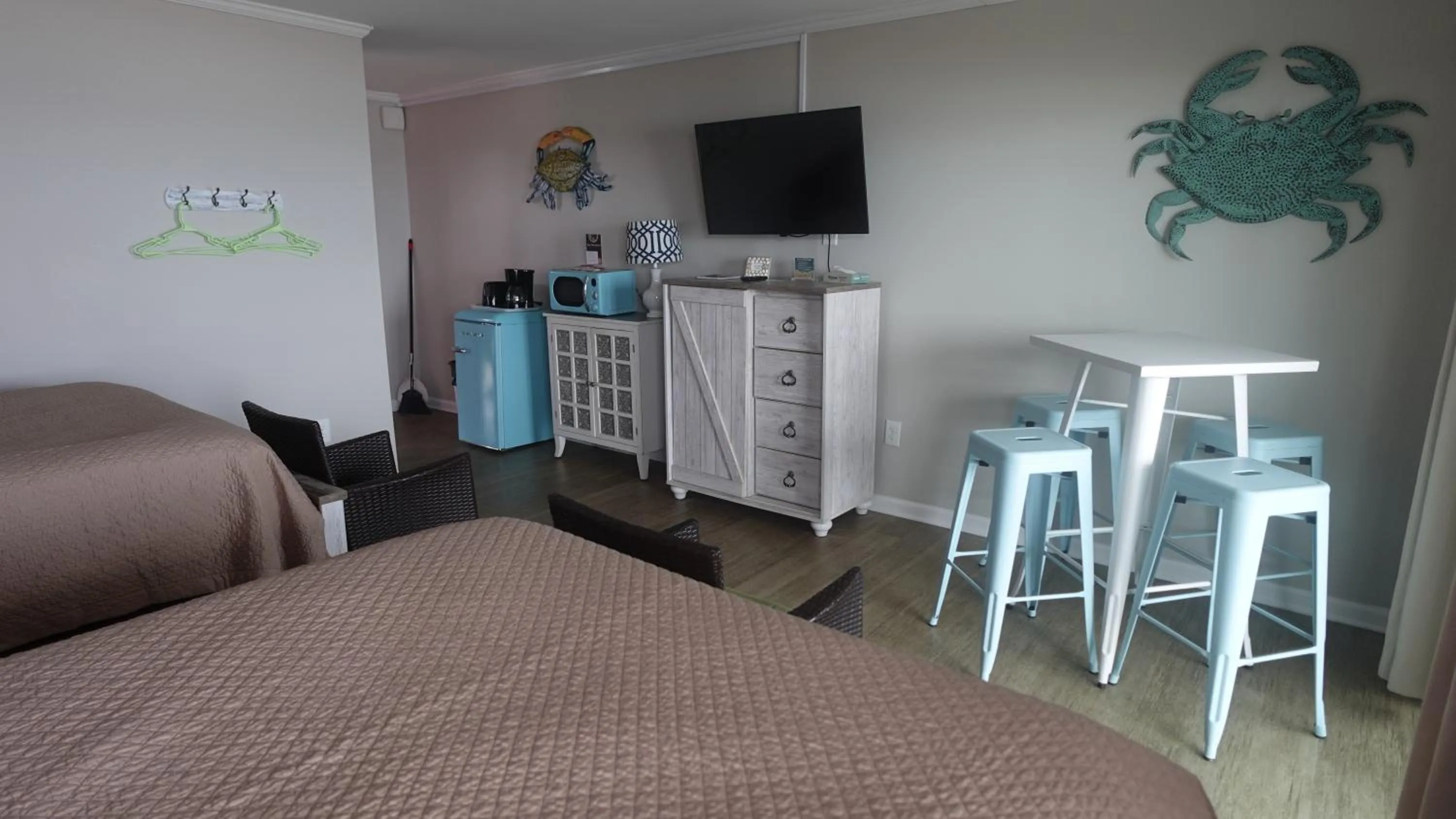 TV and multimedia, Bed in Sea Vista Motel