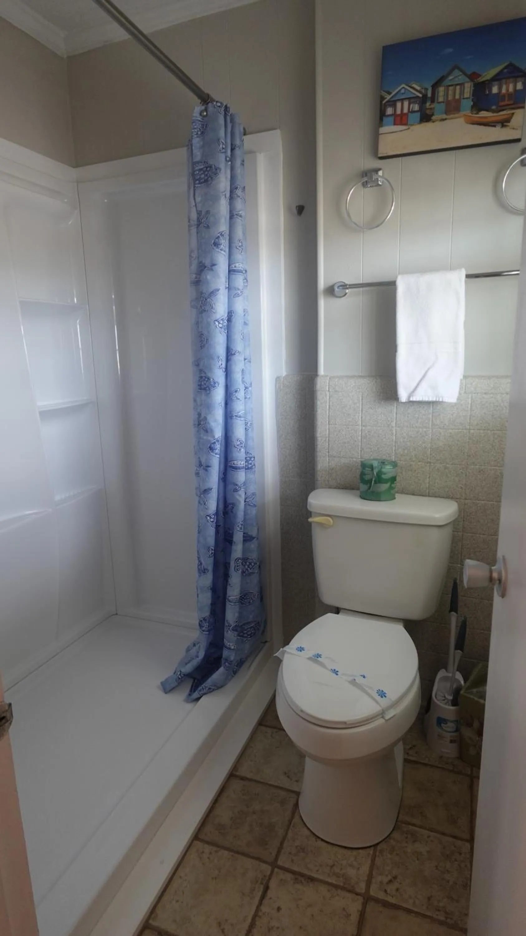 Shower in Sea Vista Motel