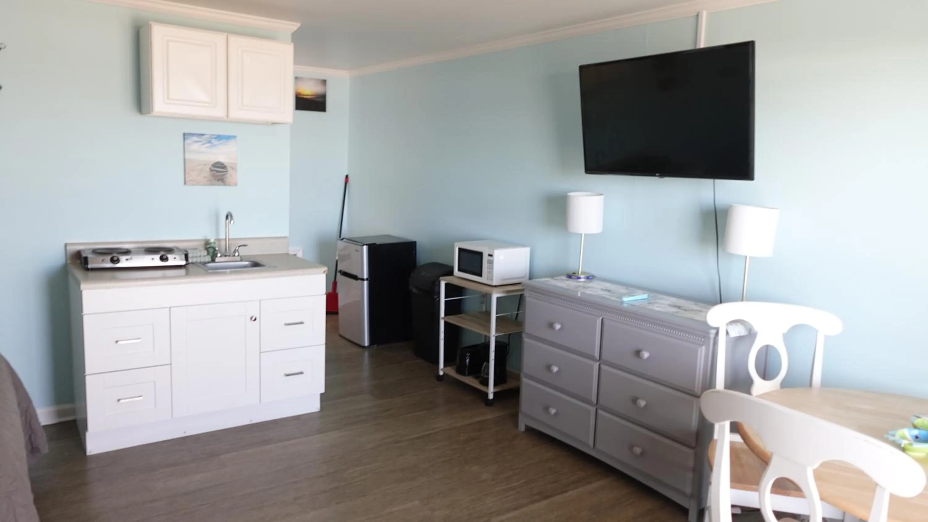 TV and multimedia in Sea Vista Motel