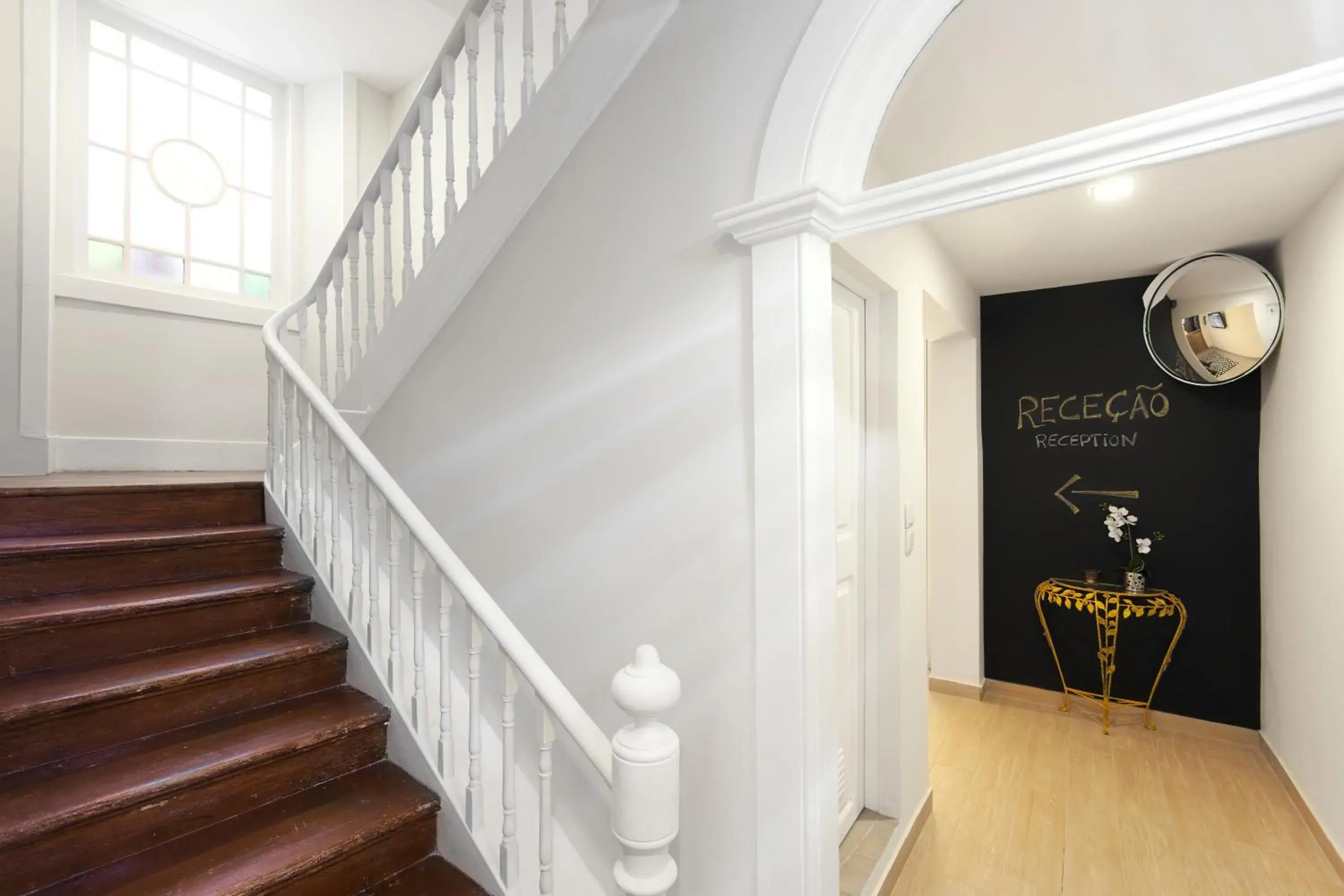 Facade/entrance in Urban City Facade/entrance in Urban City