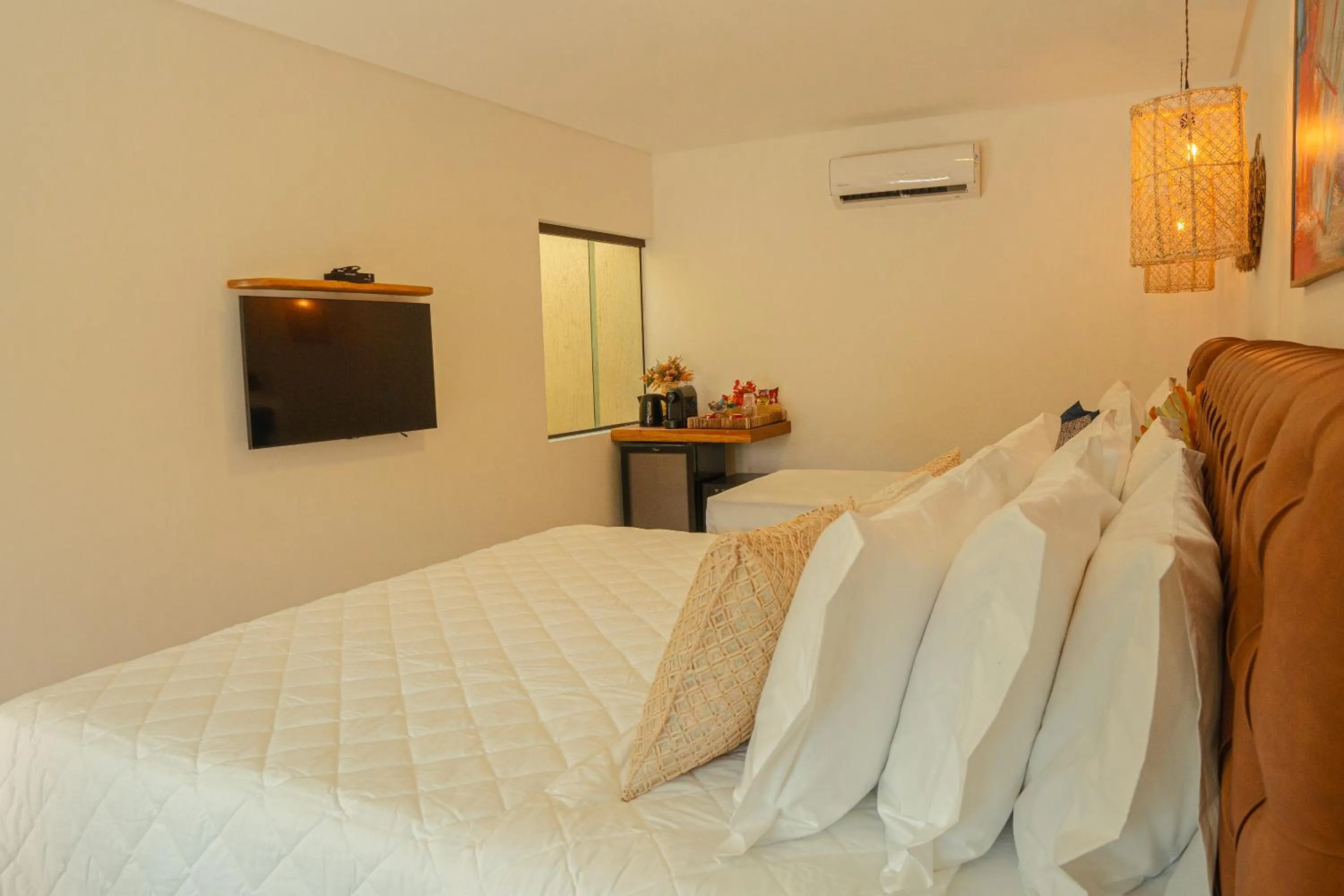 Photo of the whole room, Bed in Pousada Mansão da Costa