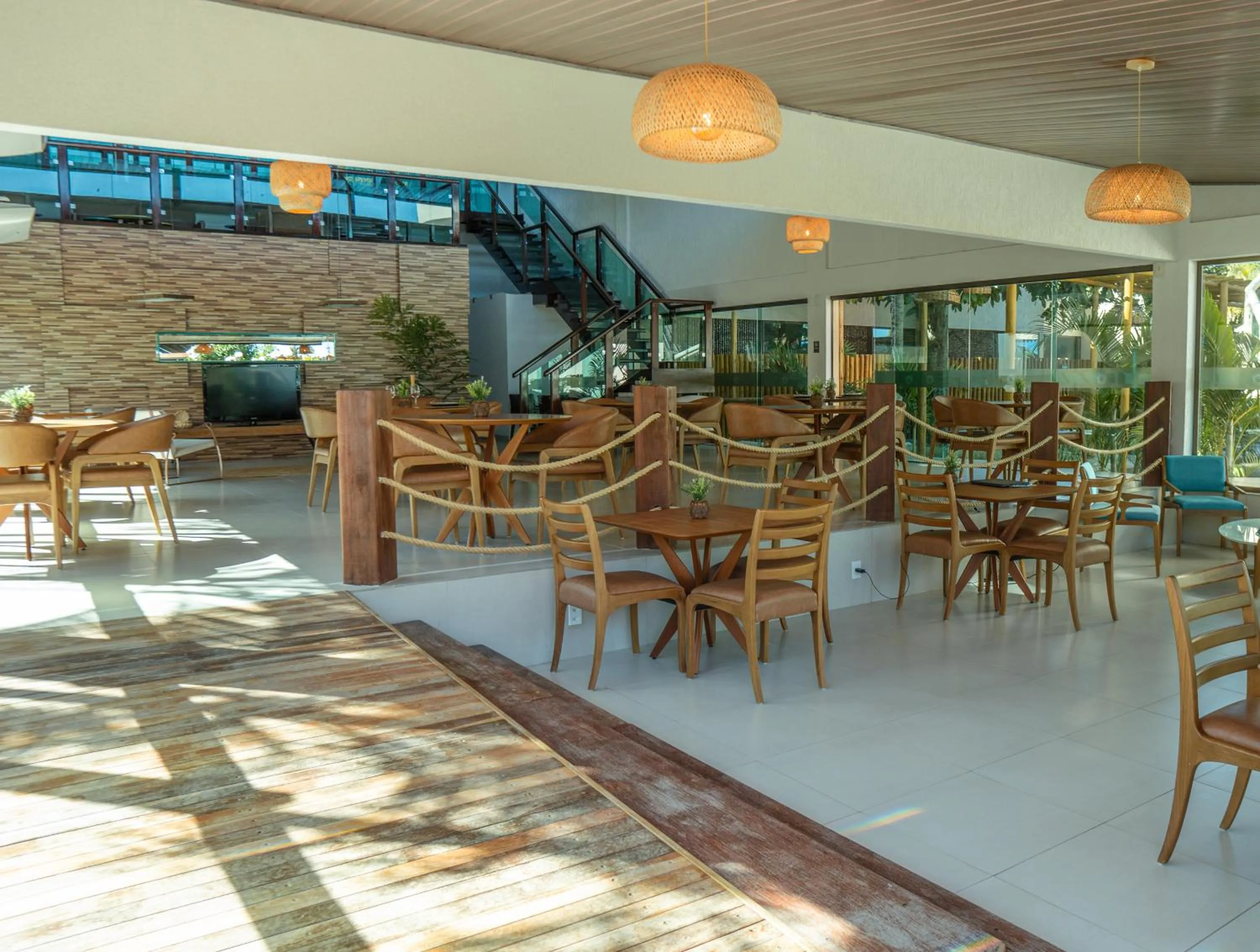 Restaurant/places to eat in Pousada Mansão da Costa