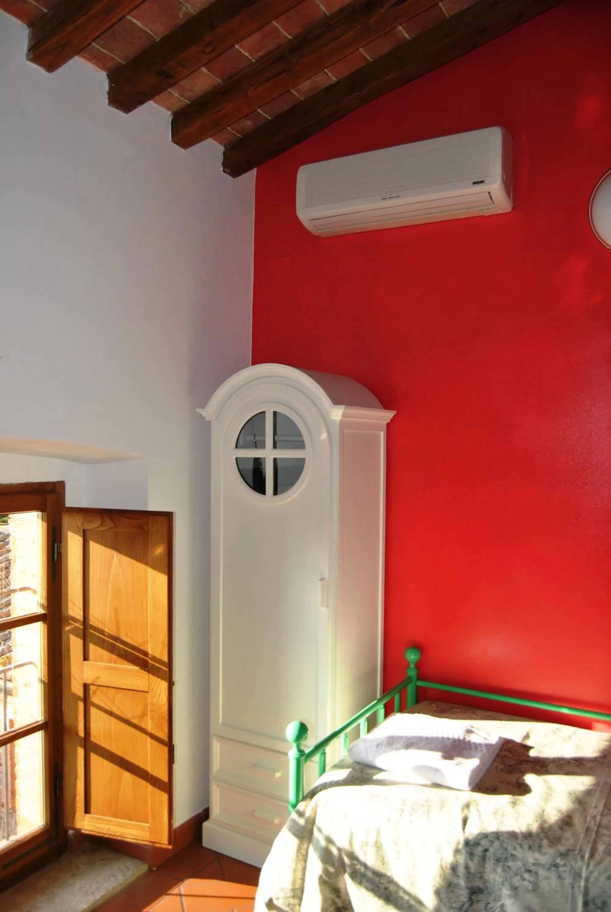 Photo of the whole room, Bed in Antico Granaione