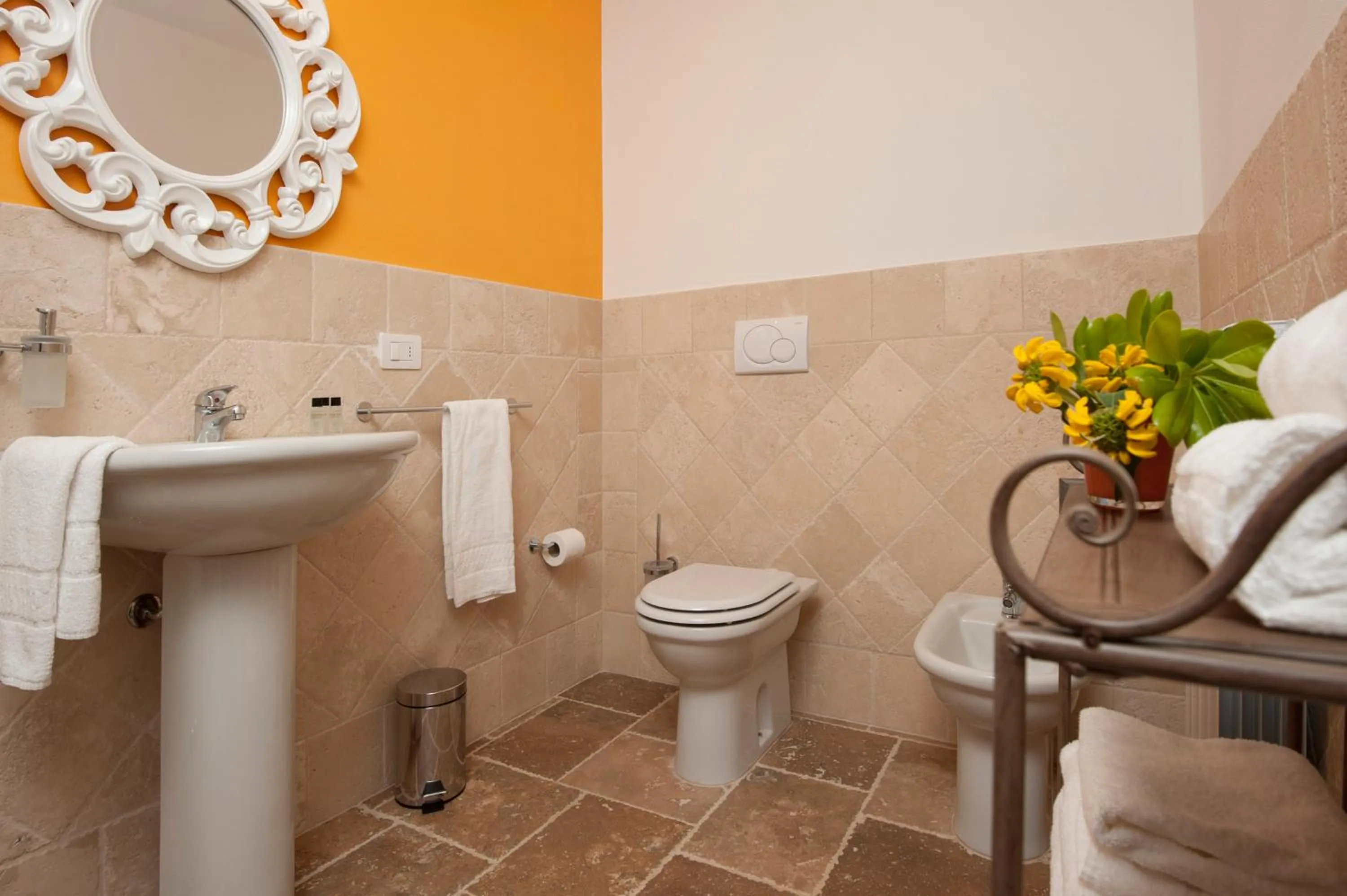 Bathroom in Antico Granaione