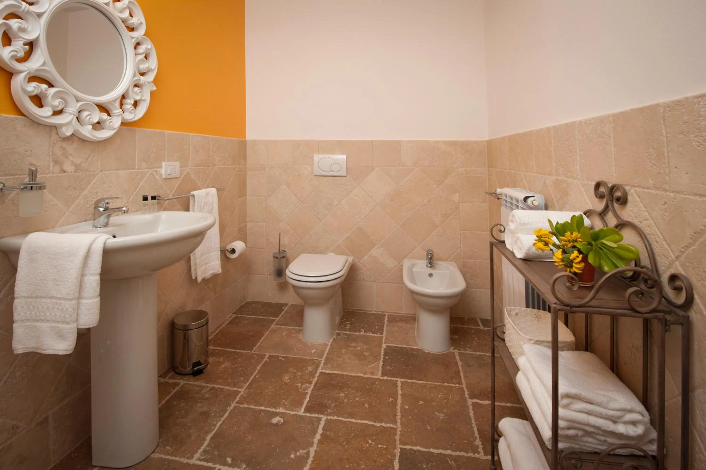 Bathroom in Antico Granaione