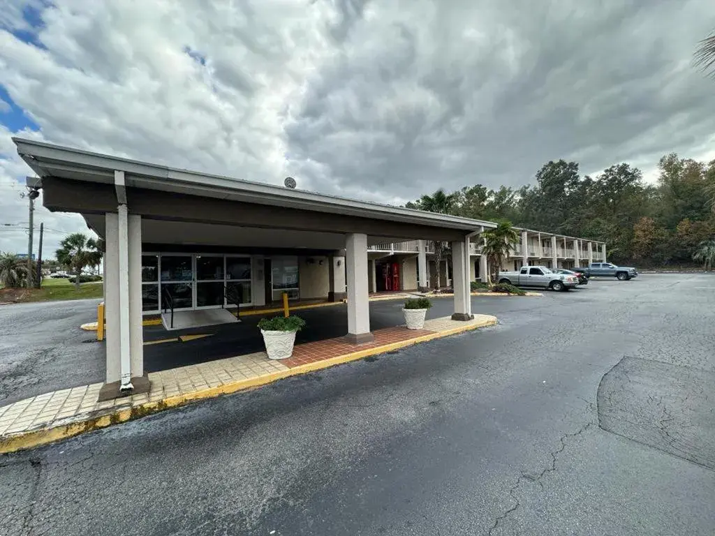 Heritage Inn Heritage Inn