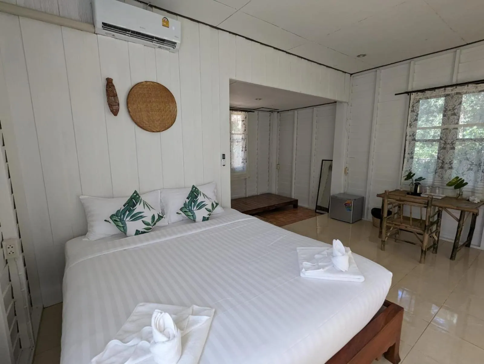 Bedroom, Bed in The River Retreat Koh Mak