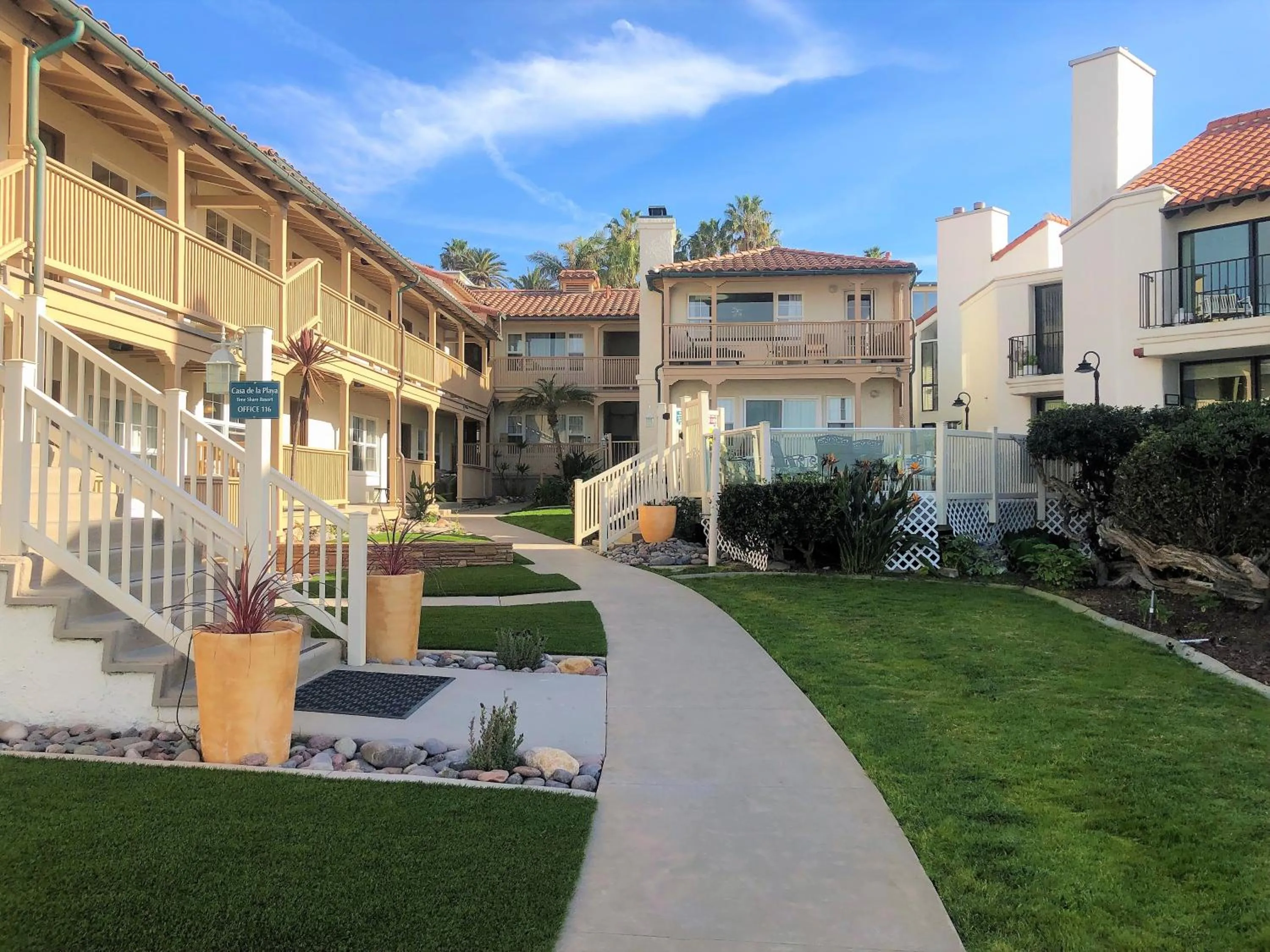 Property building in Casa De La Playa