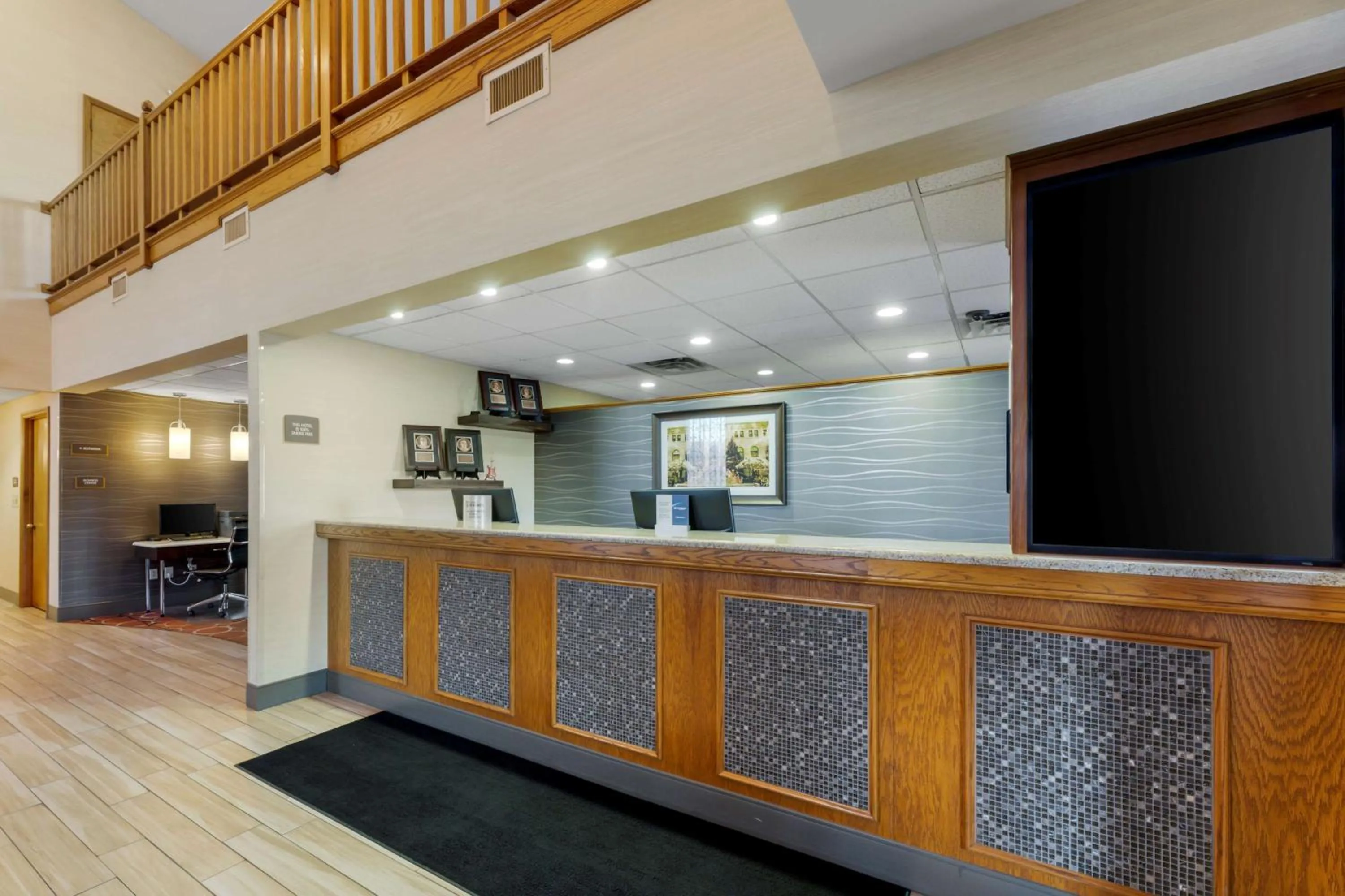 Lobby or reception in Best Western Falcon Plaza - Bowling Green