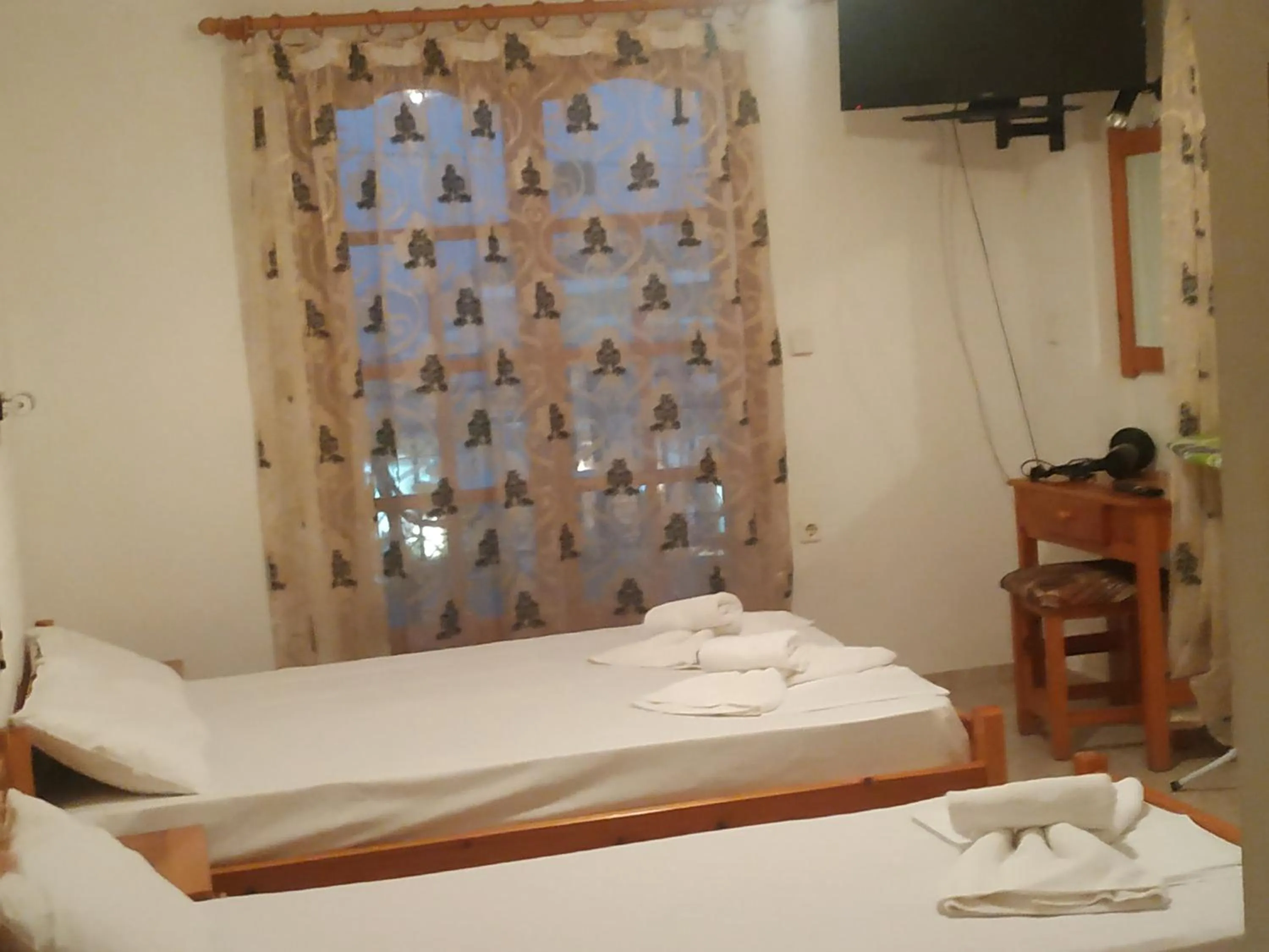 George Studios Stalis