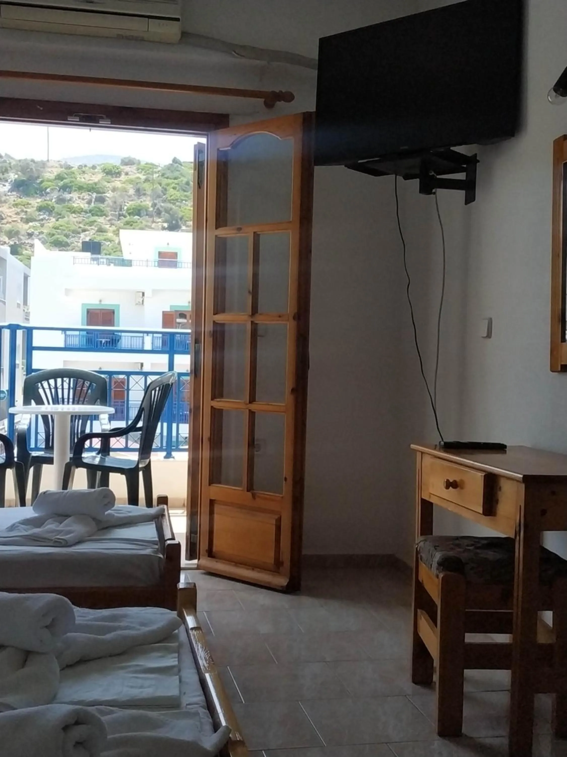 George Studios Stalis