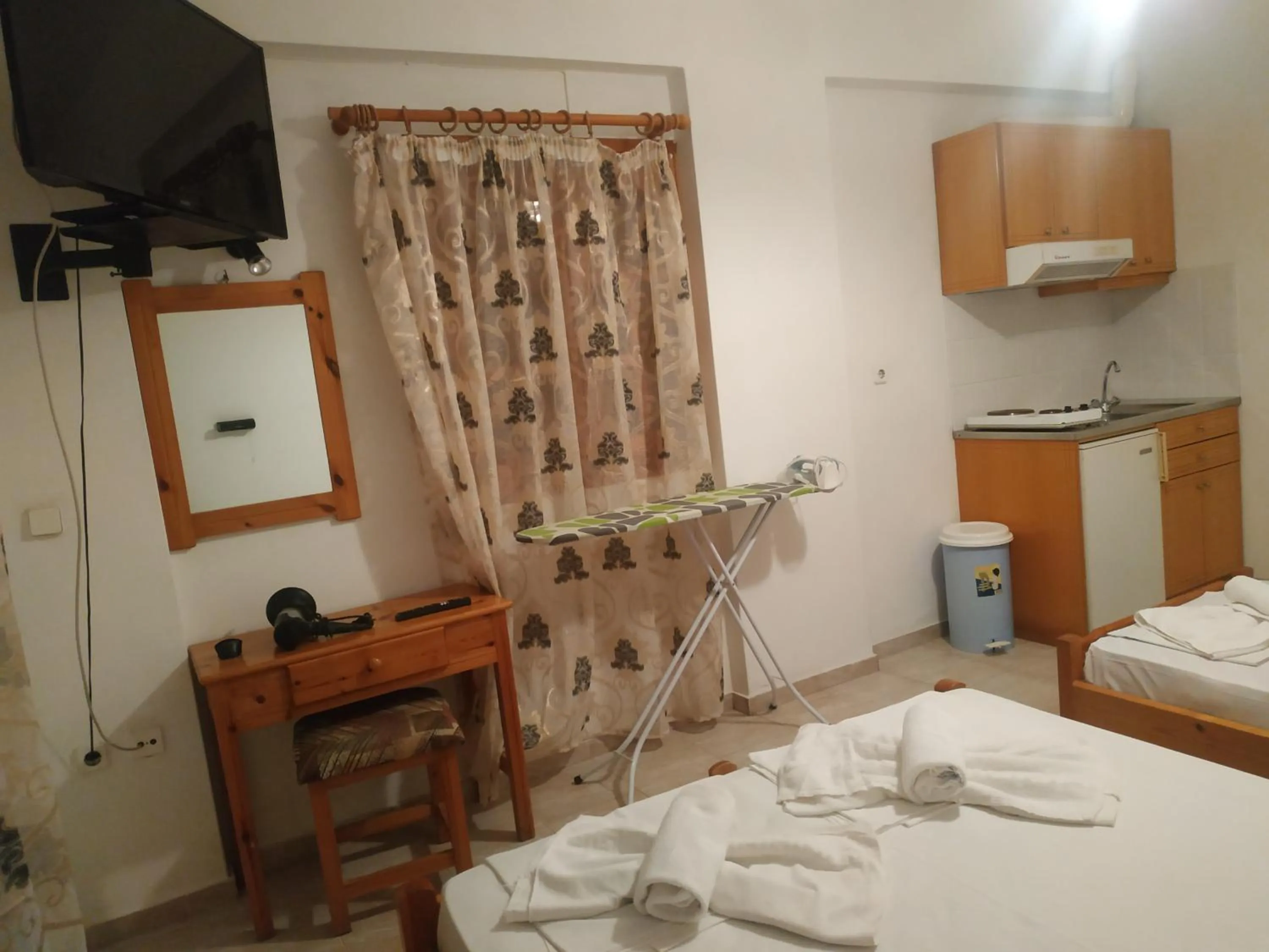 George Studios Stalis