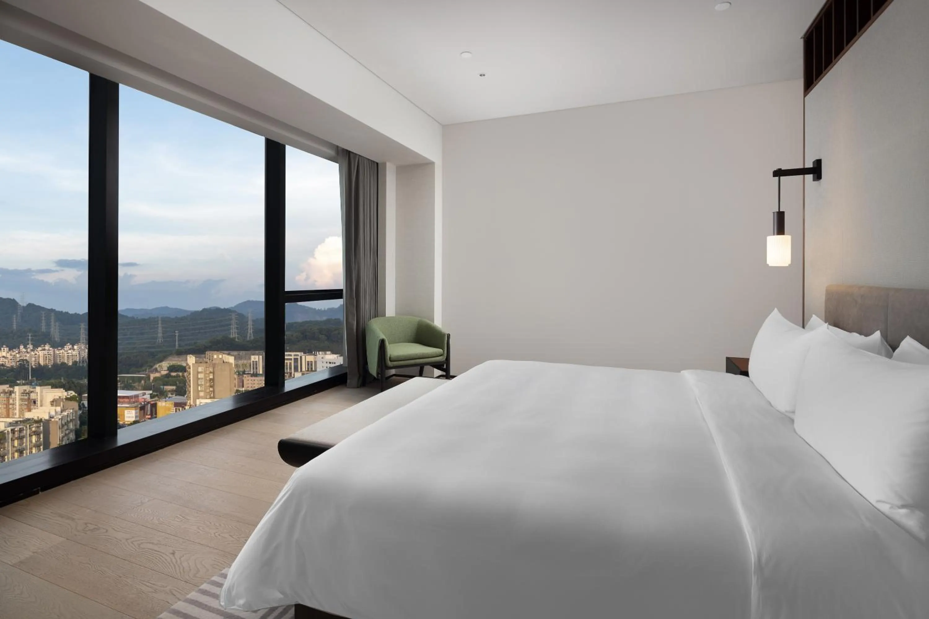 Bedroom, Bed in New World Guangzhou Hotel