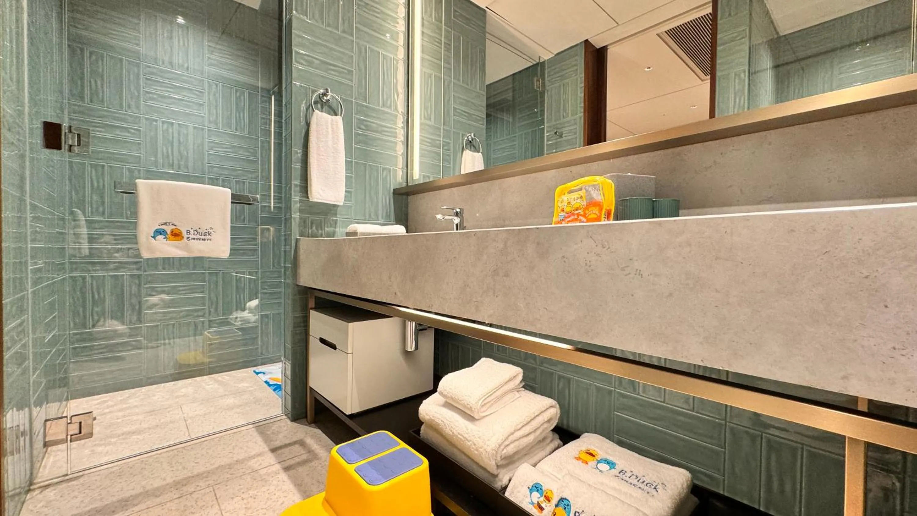 children in New World Guangzhou Hotel