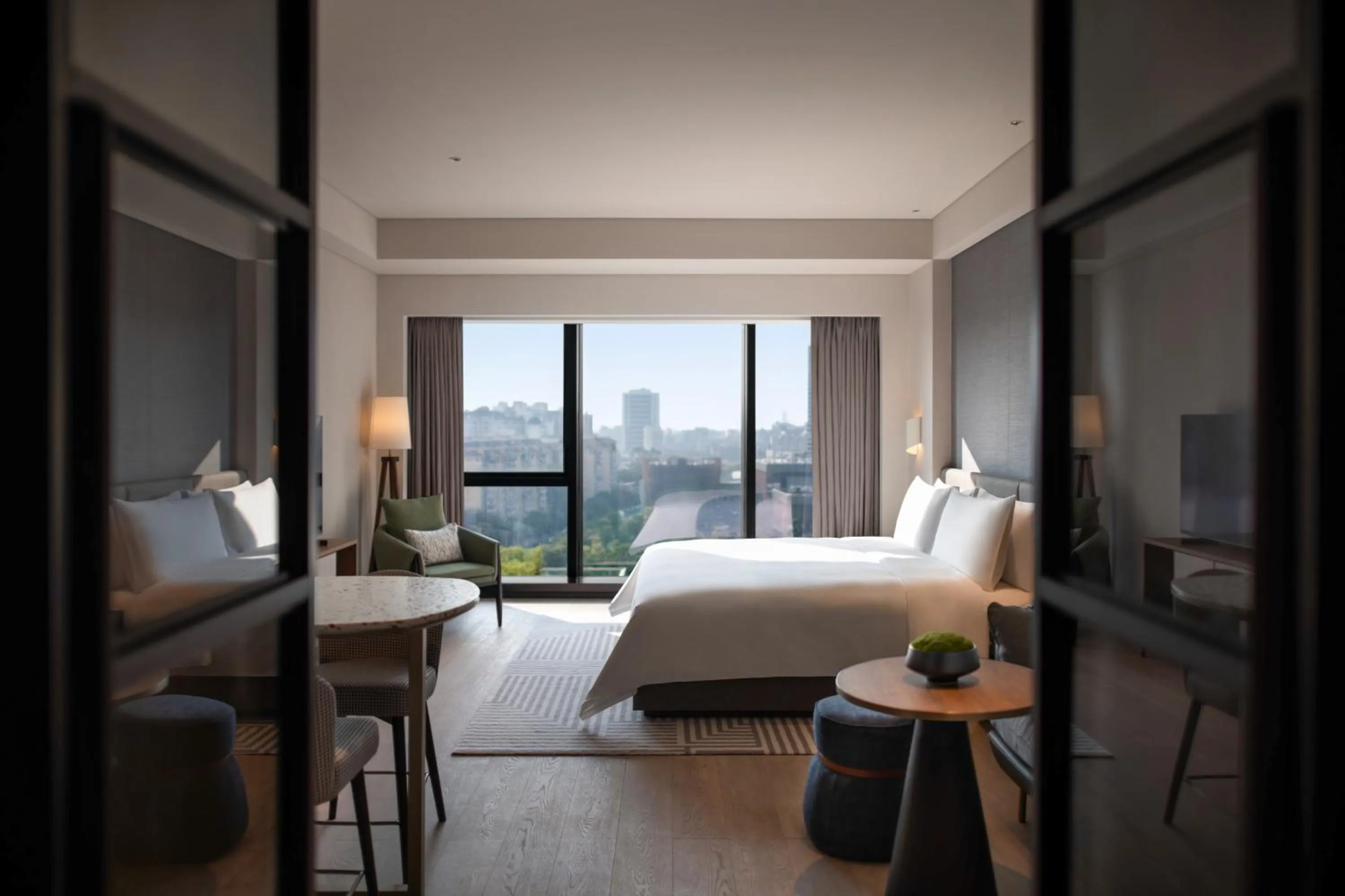 Bedroom, Bed in New World Guangzhou Hotel