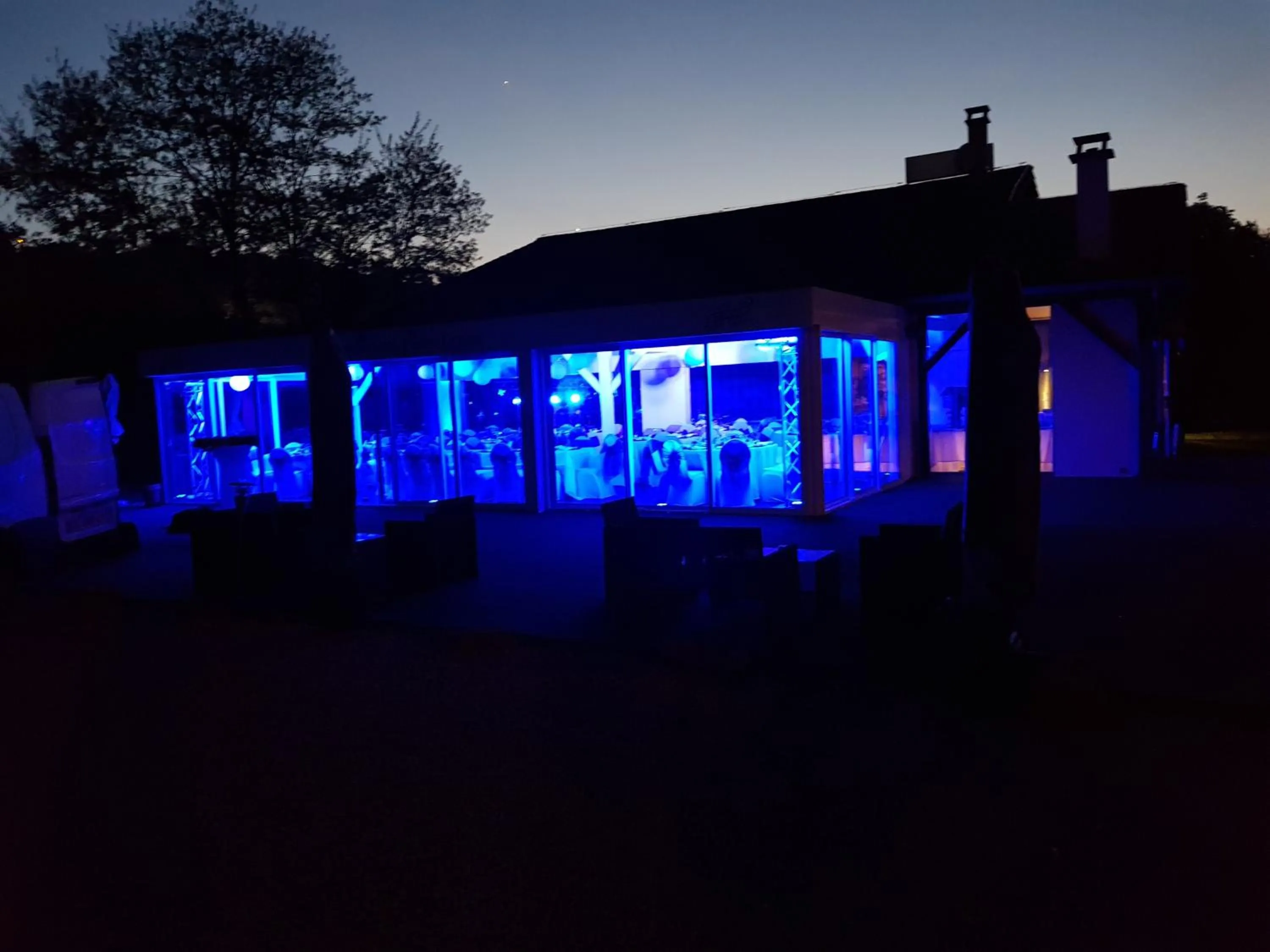 Property building in Hôtel Domaine des Pierres Dorées