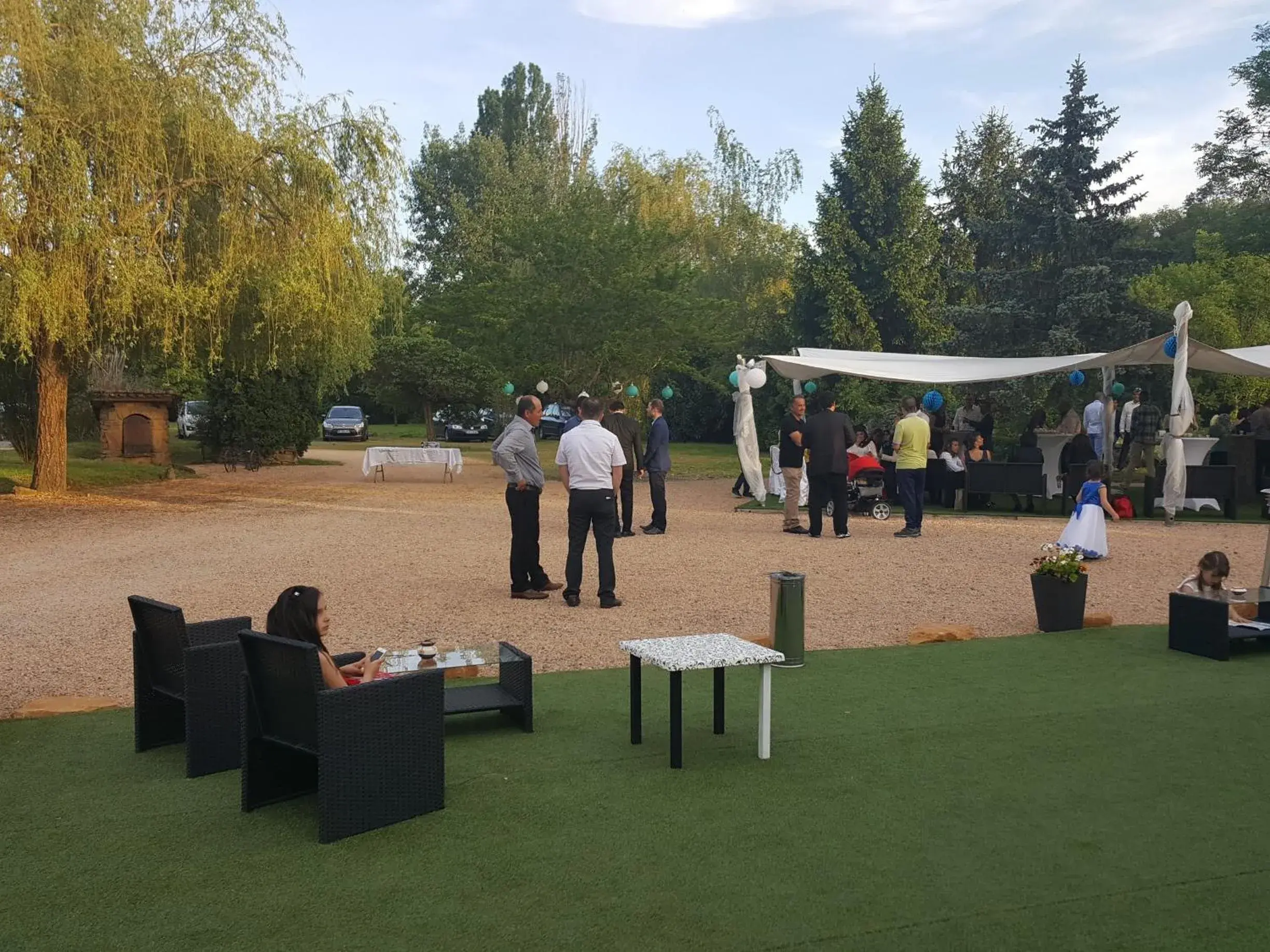 Property building in Hôtel Domaine des Pierres Dorées Property building in Hôtel Domaine des Pierres Dorées