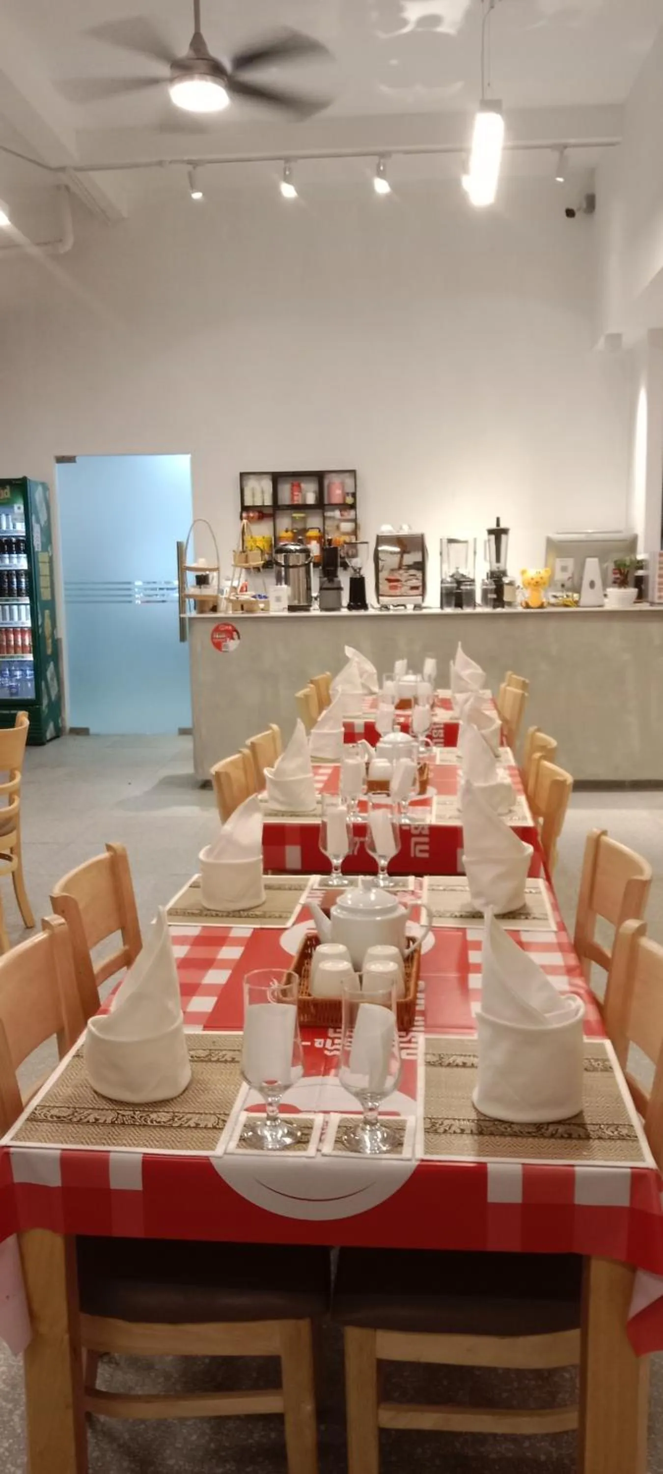 Restaurant/places to eat in Da San Hotel