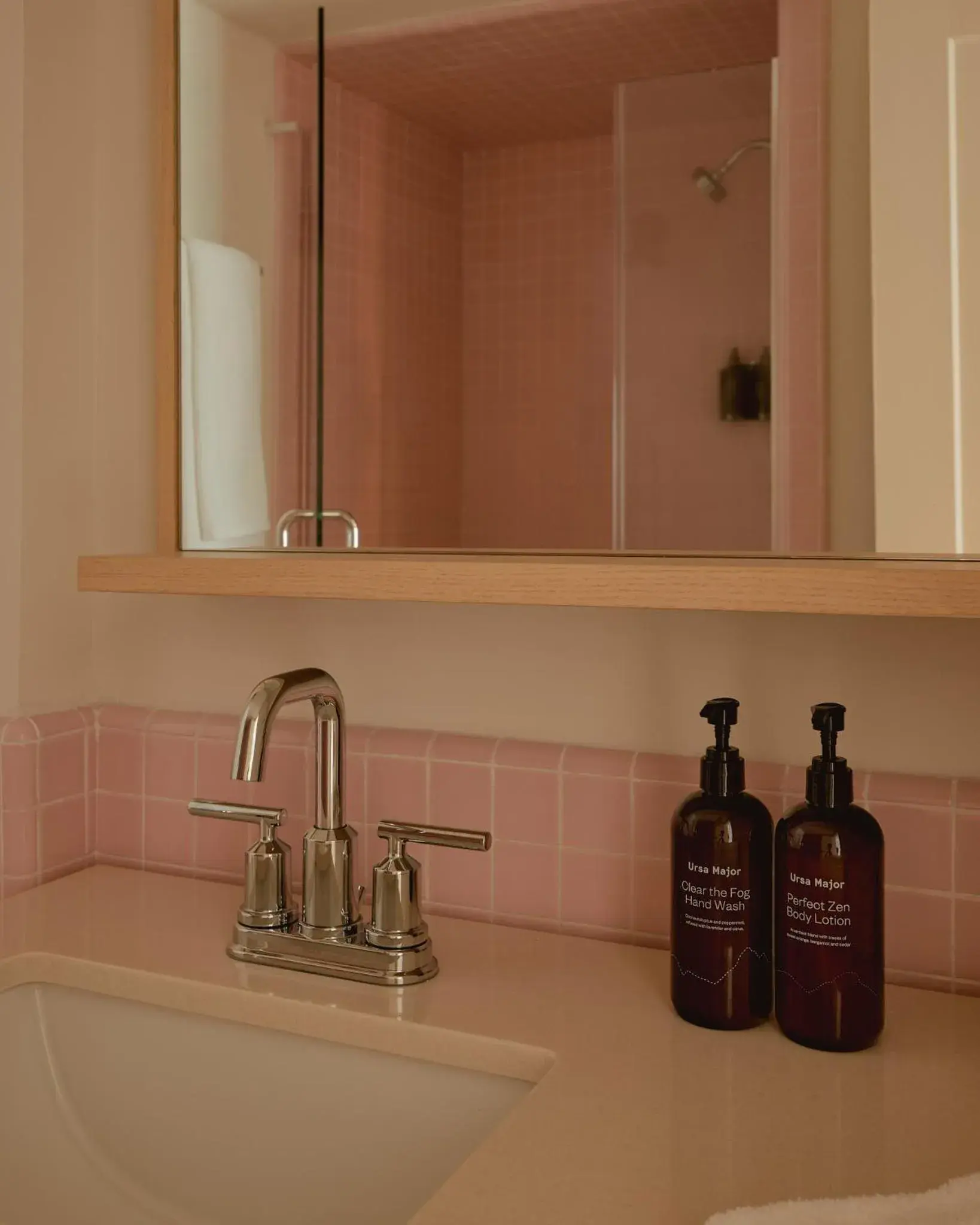Bathroom in Hotel Lucine Bathroom in Hotel Lucine