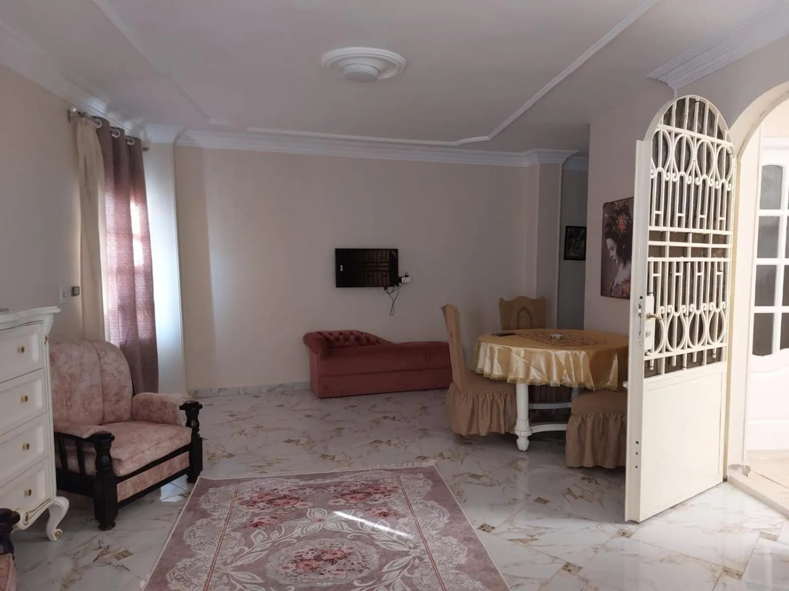 TV and multimedia in Chez l'ami hotel