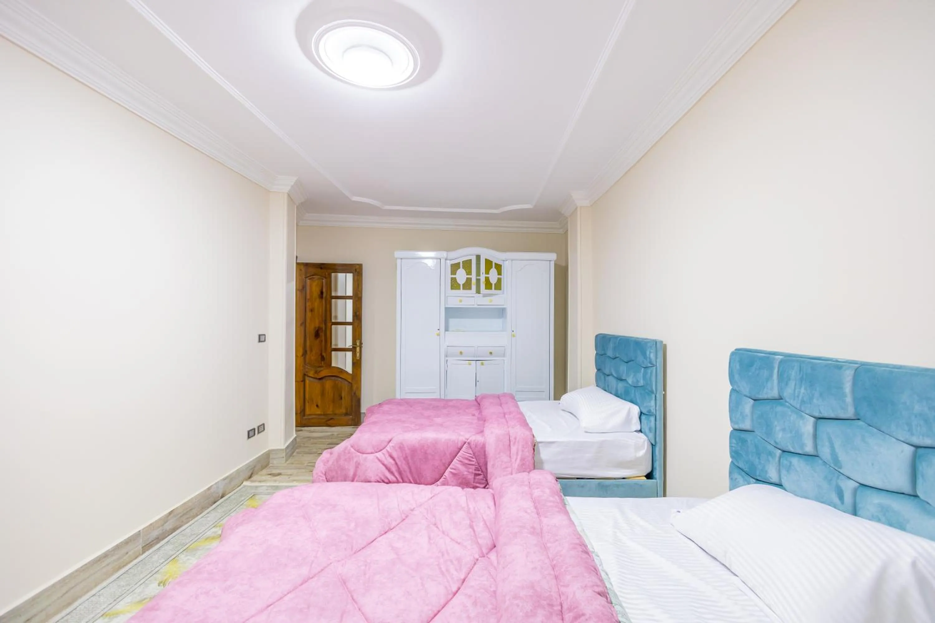 Bed in Chez l'ami hotel