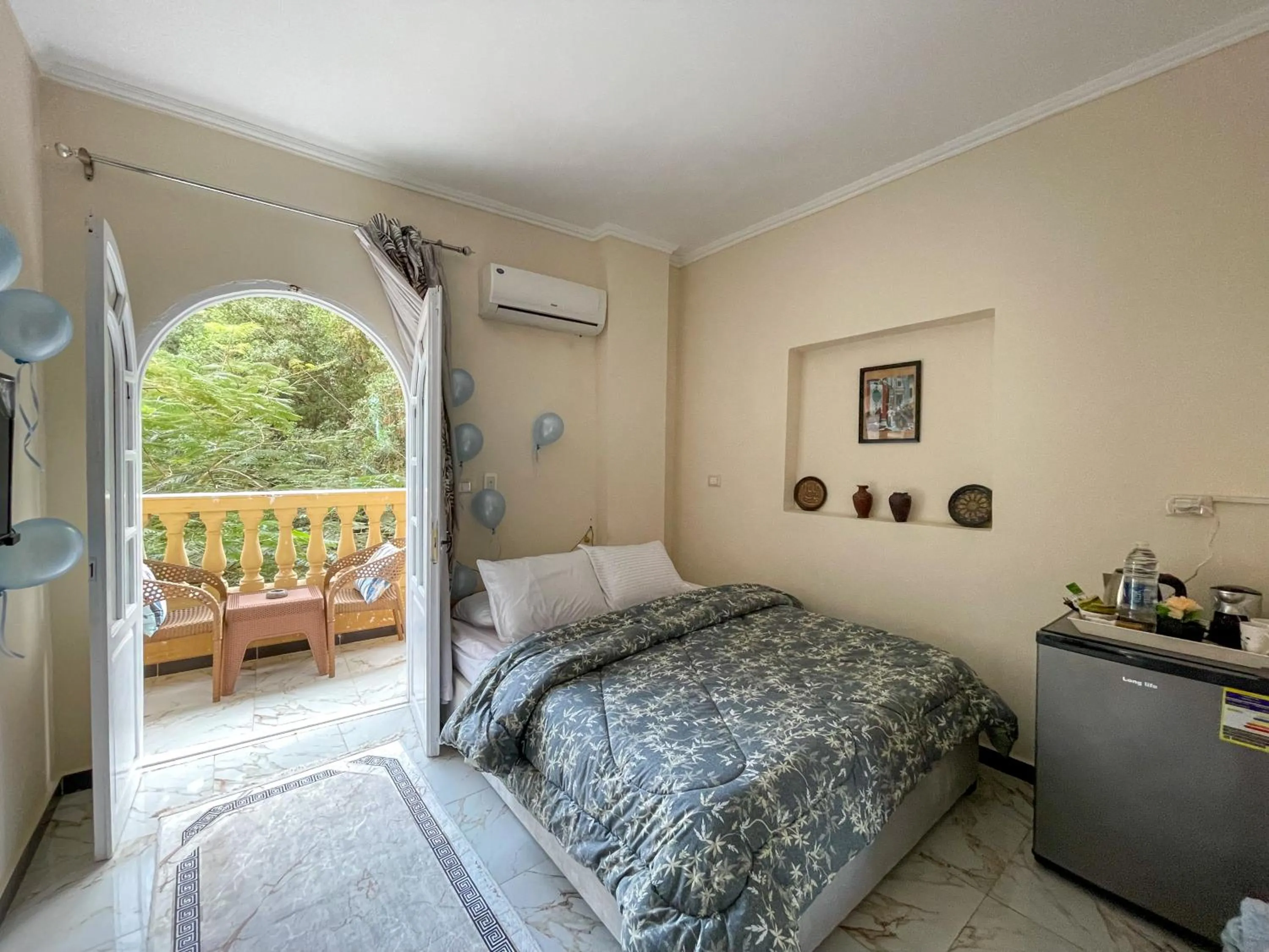 Bedroom, Bed in Chez l'ami hotel