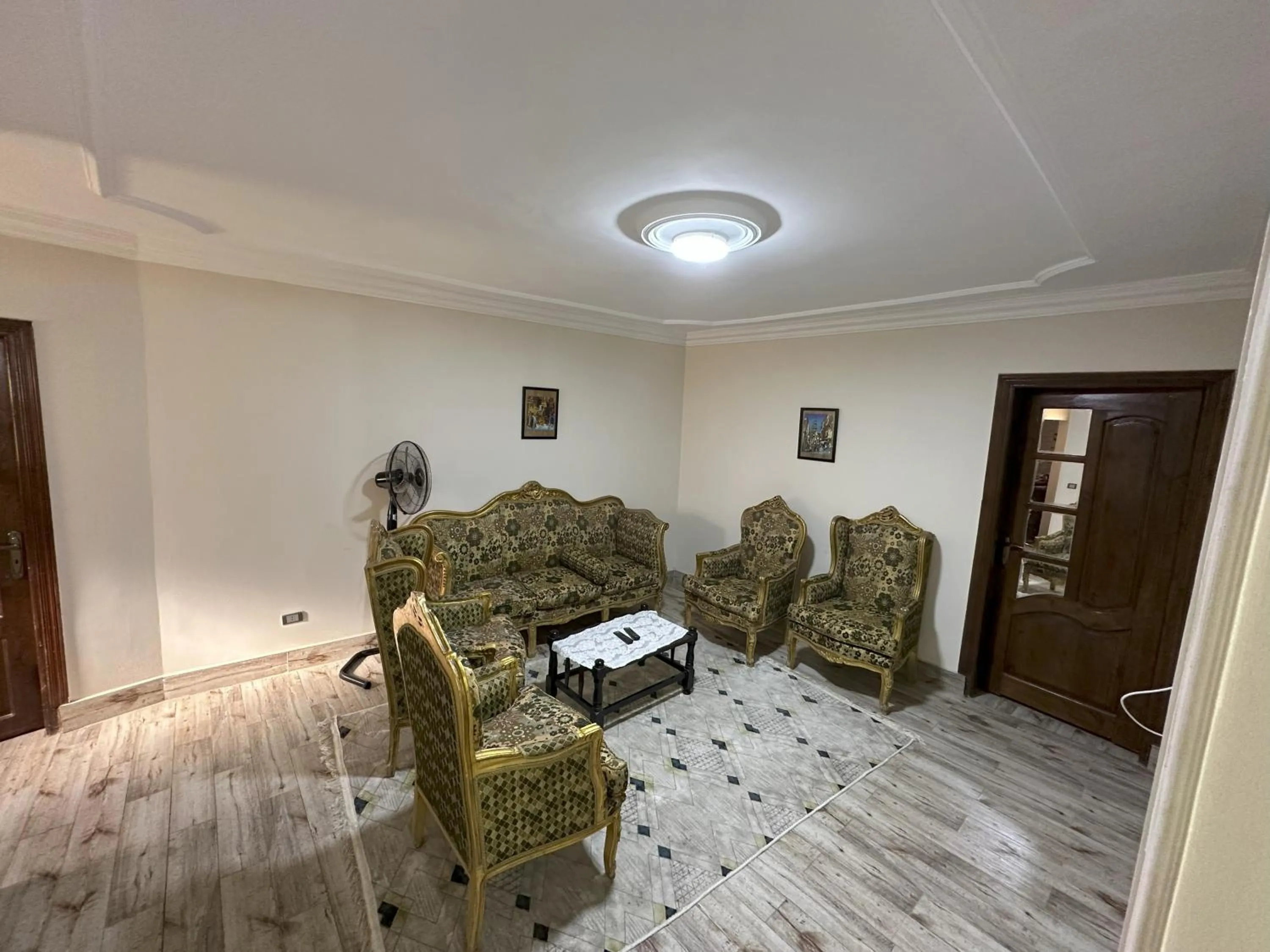 Living room in Chez l'ami hotel