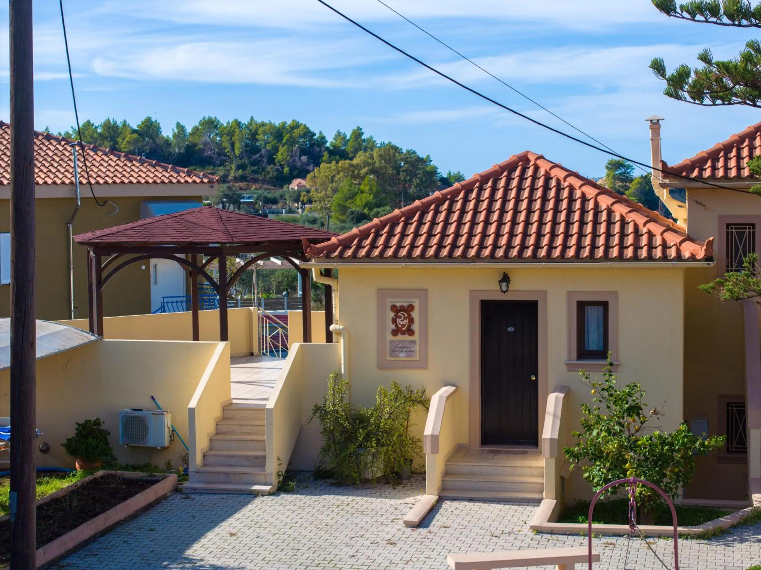 Property building in Minas Studios