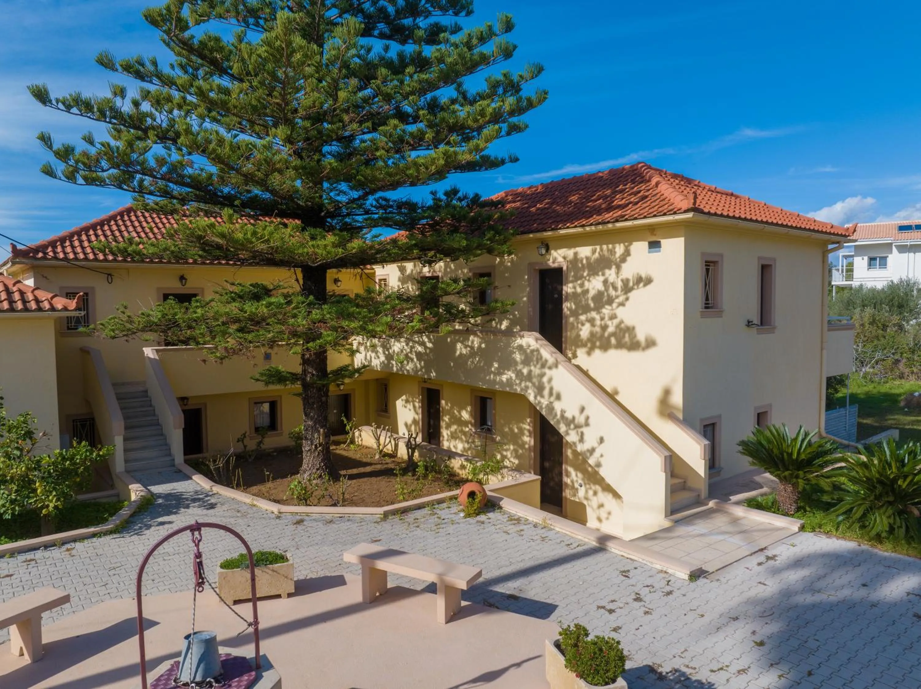 Property building in Minas Studios