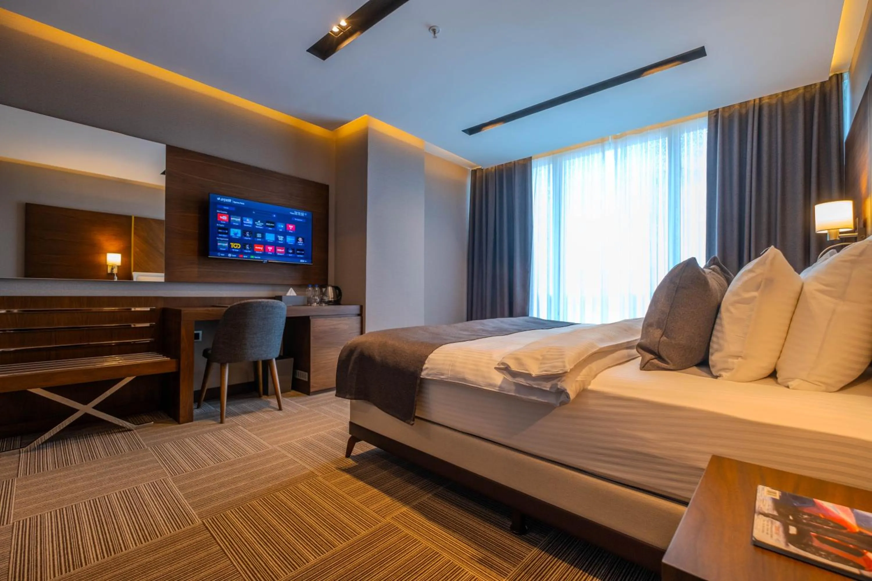 TV and multimedia, Bed in B'İSTANBUL HOTEL