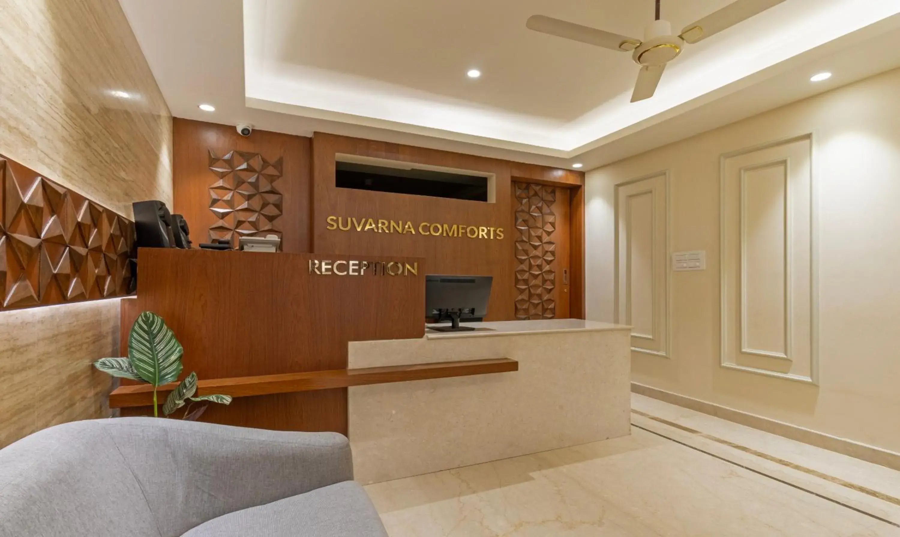Lobby or reception in Treebo Suvarna Comforts Lobby or reception in Treebo Suvarna Comforts