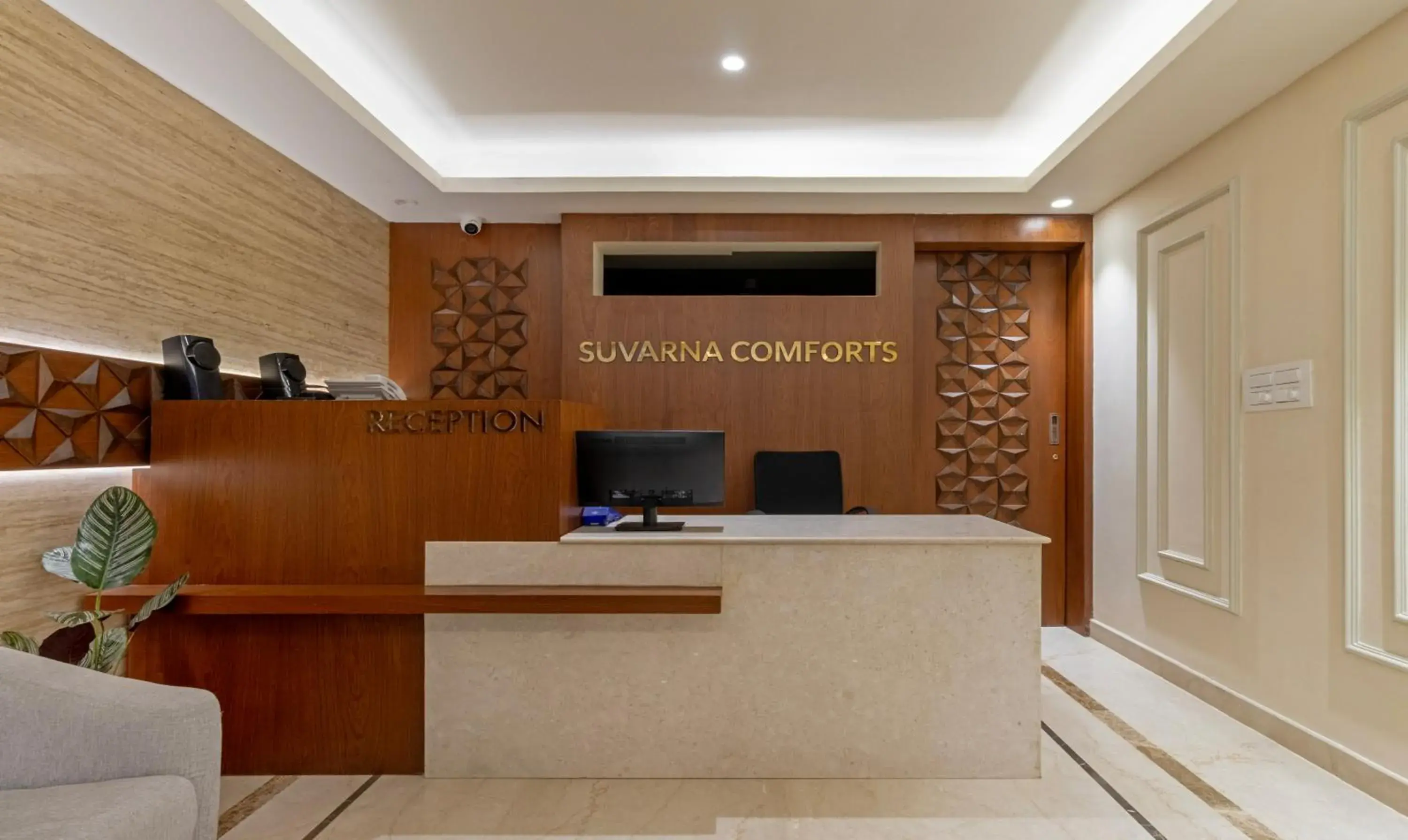 Lobby or reception in Treebo Suvarna Comforts Lobby or reception in Treebo Suvarna Comforts