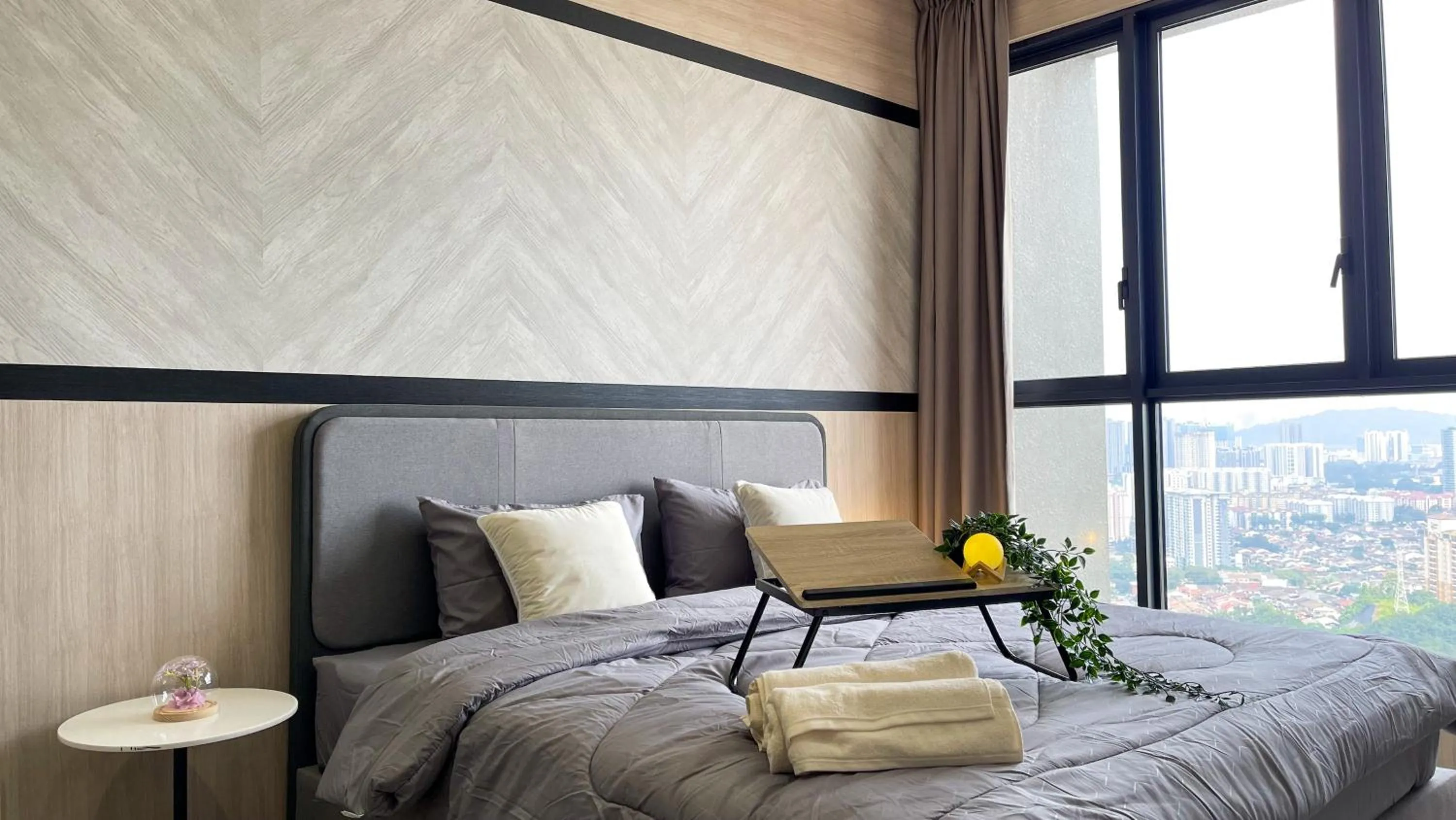 Bed in Millerz Square Kuala Lumpur by Synergy