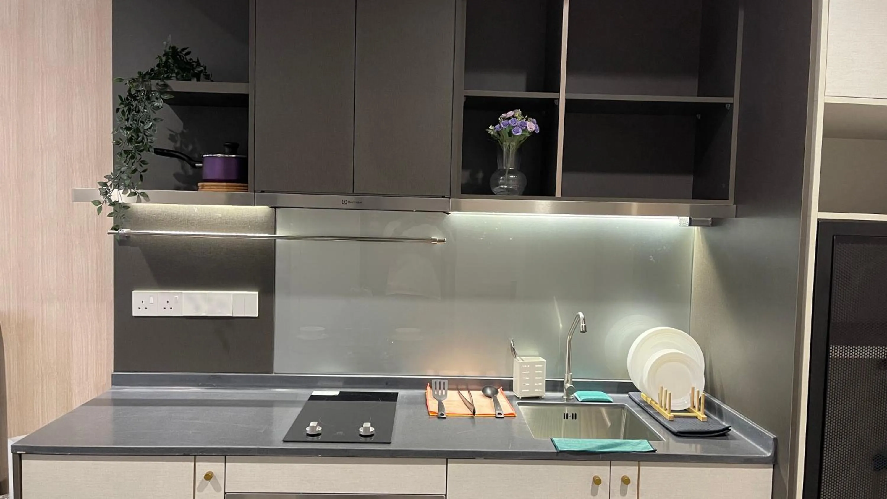 minibar in Millerz Square Kuala Lumpur by Synergy