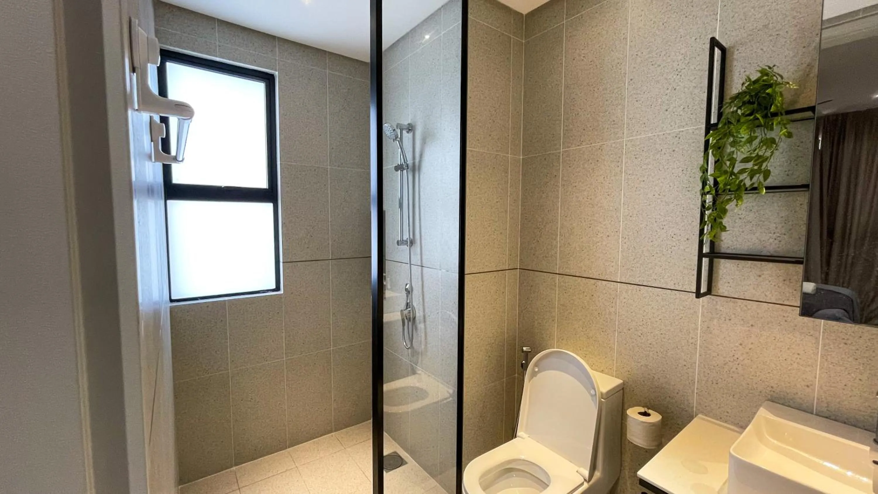 Toilet in Millerz Square Kuala Lumpur by Synergy