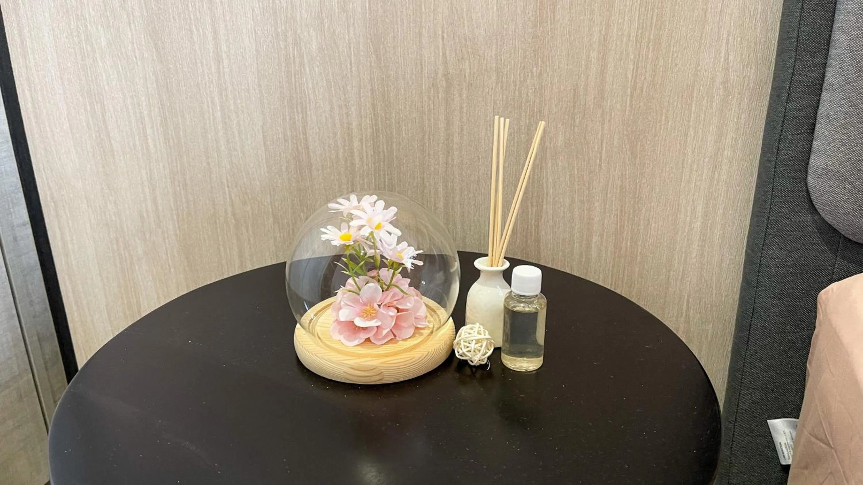 Living room in Millerz Square Kuala Lumpur by Synergy