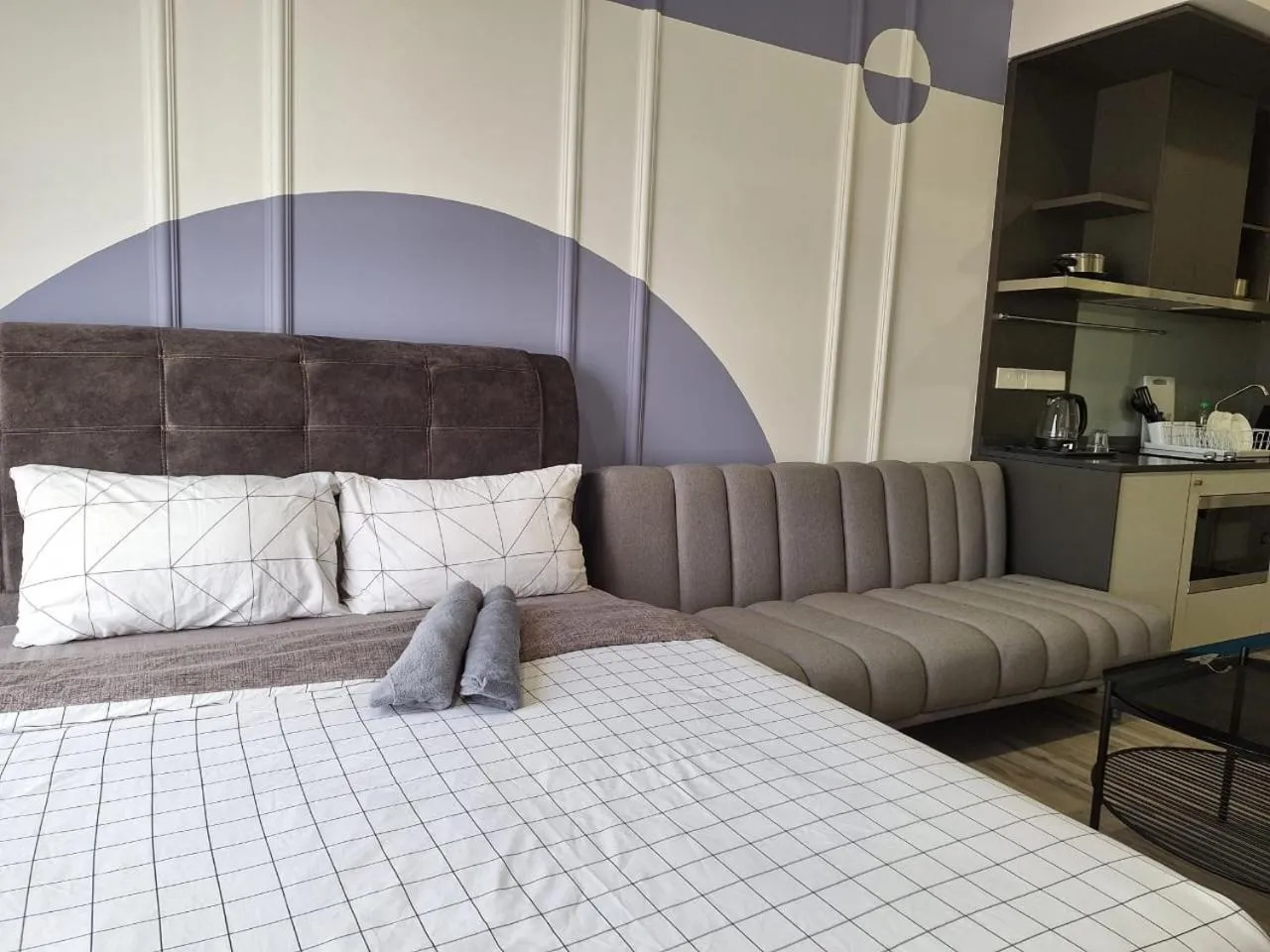 Bed in Millerz Square Kuala Lumpur by Synergy