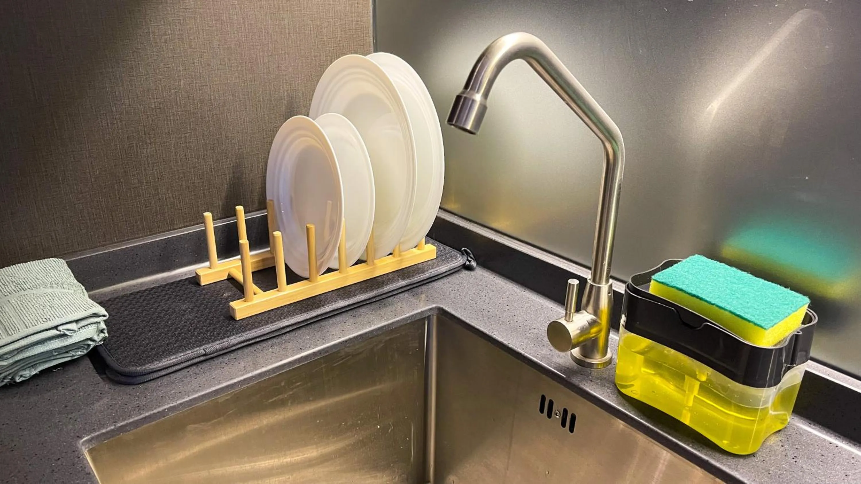 Kitchen or kitchenette in Millerz Square Kuala Lumpur by Synergy