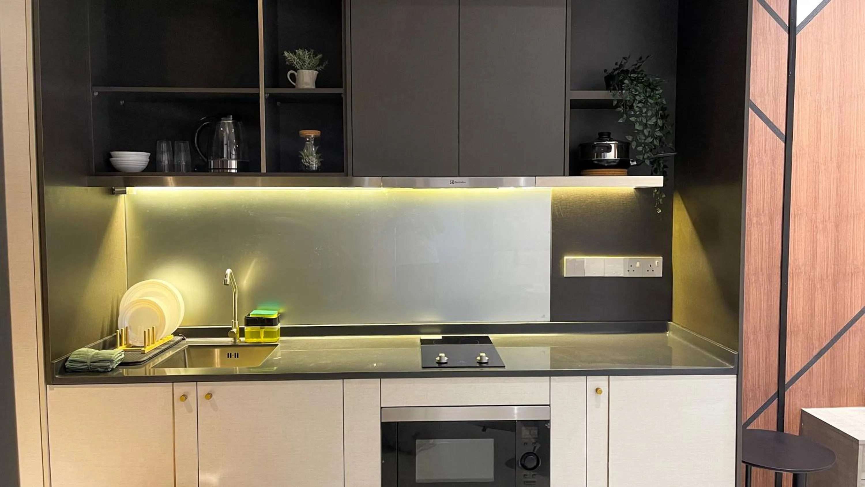 Kitchen or kitchenette in Millerz Square Kuala Lumpur by Synergy