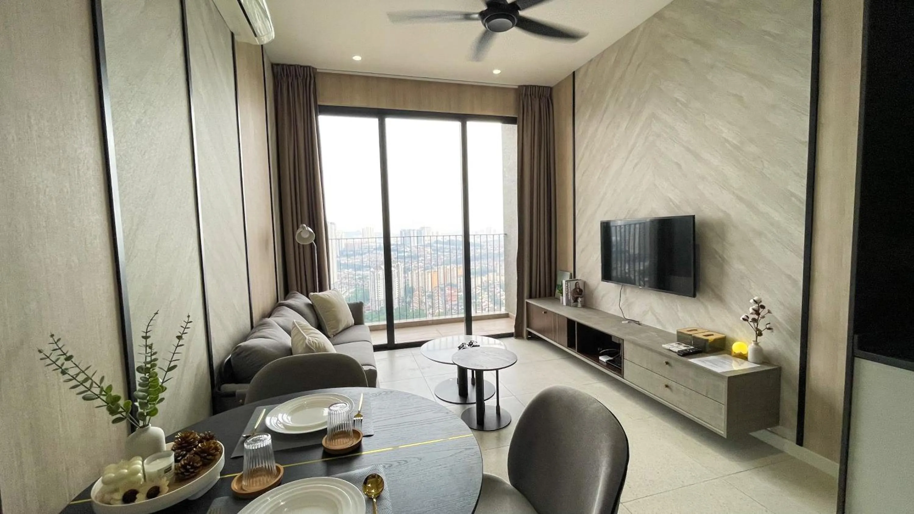 Dining area in Millerz Square Kuala Lumpur by Synergy