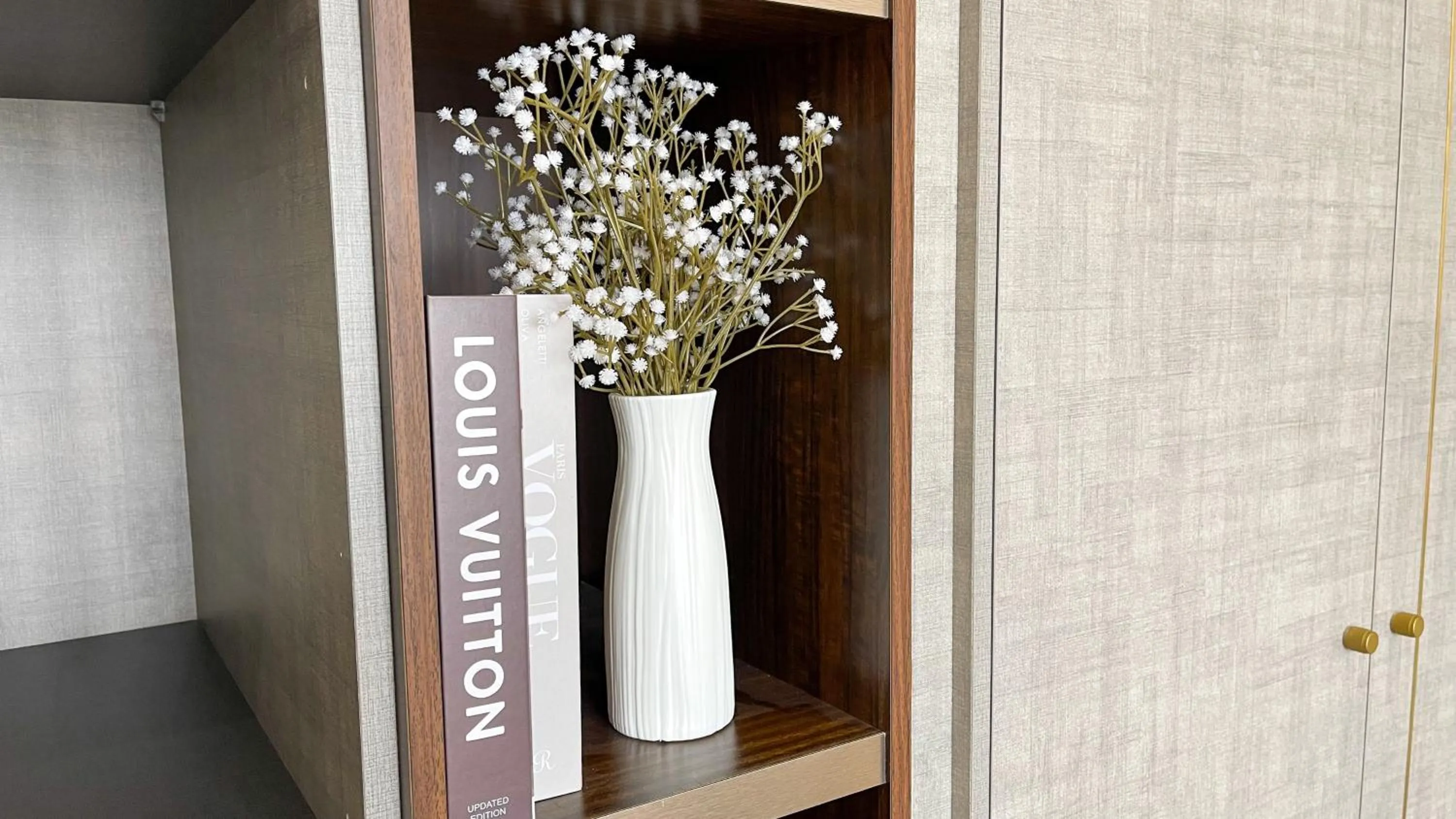 Library in Millerz Square Kuala Lumpur by Synergy