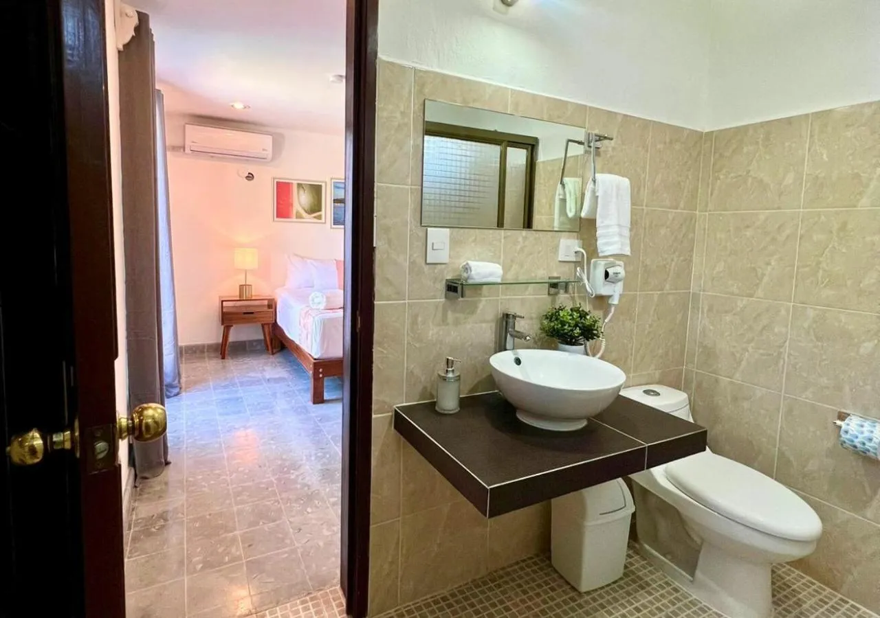 Shower in Casa Ekinox