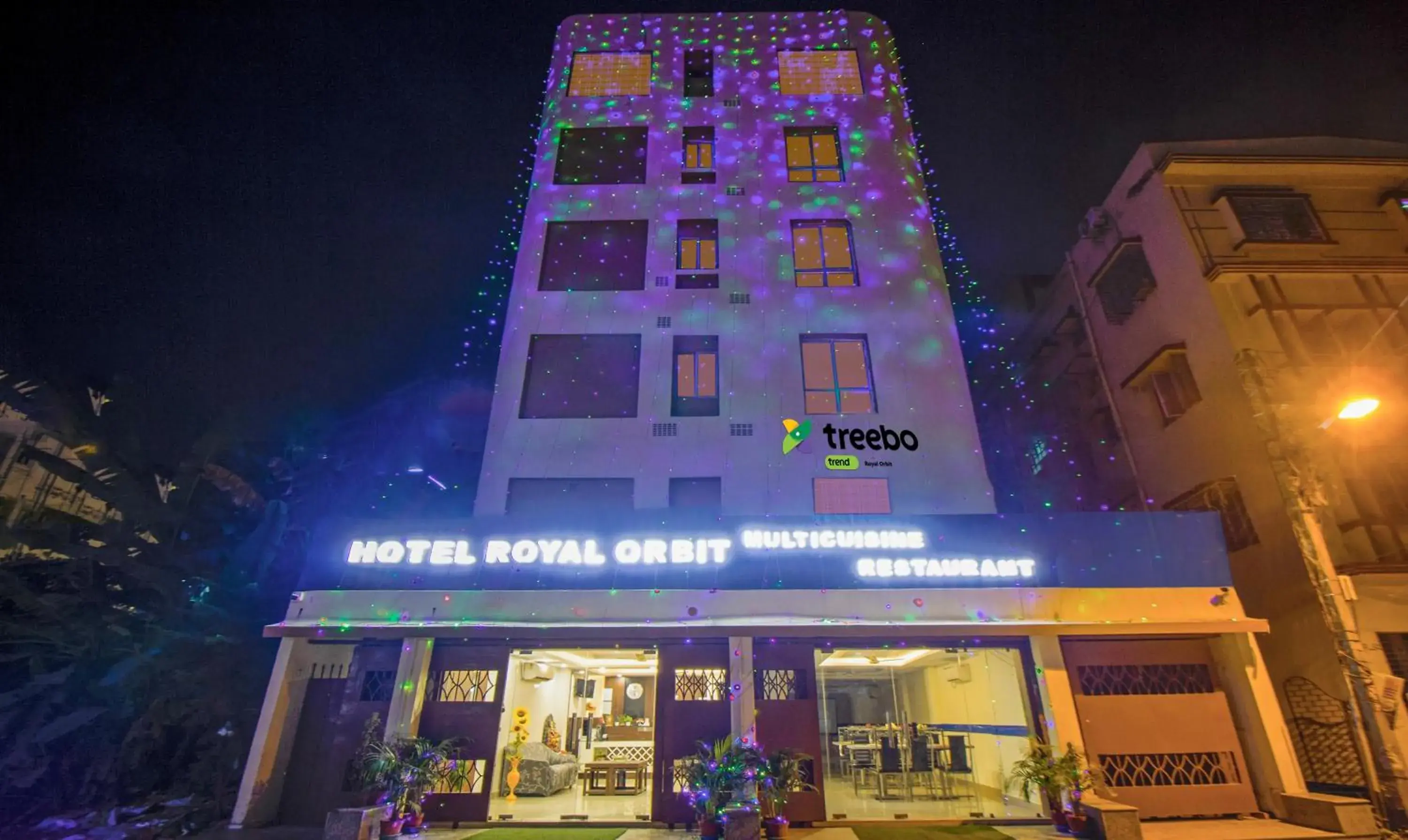 Facade/entrance in Treebo Royal Orbit, Metropoliton Facade/entrance in Treebo Royal Orbit, Metropoliton