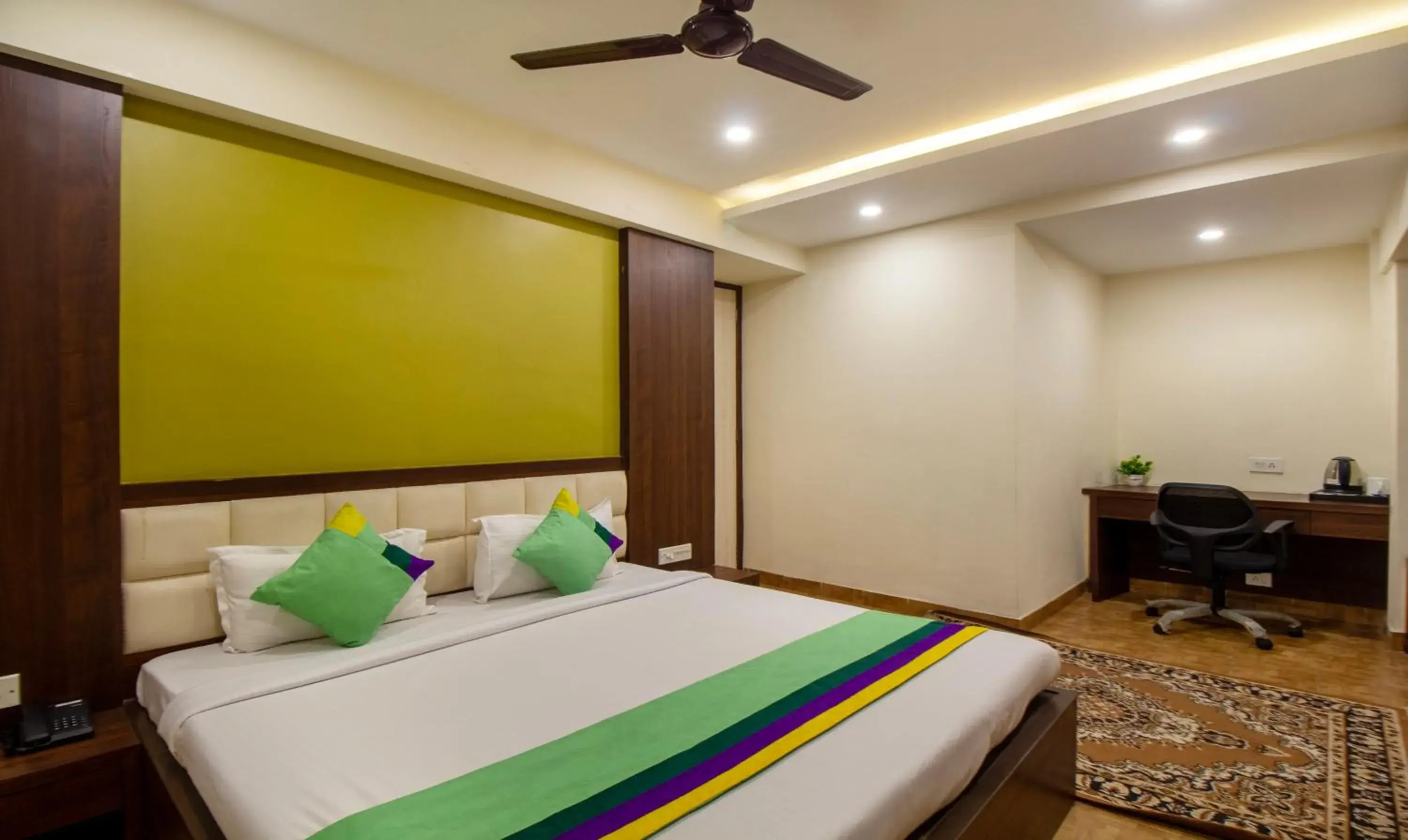 Standard Room - single occupancy in Treebo Royal Orbit, Metropoliton Standard Room - single occupancy in Treebo Royal Orbit, Metropoliton